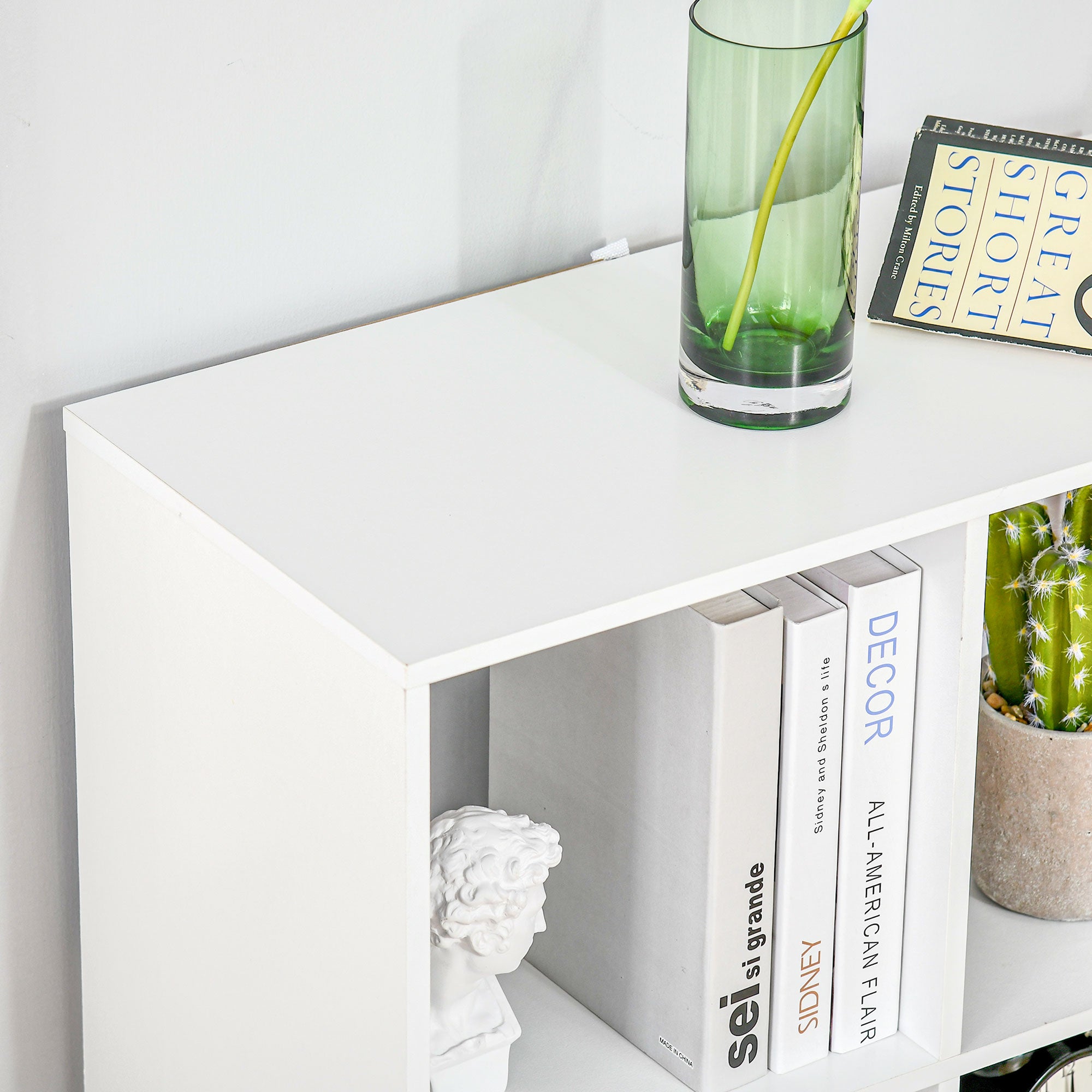 Cube Bookcase with 6 Shelves Storage Organizer in Rustic Design, Modern Wooden Bookcase, for Kids Room, Study, Office, 61.5x29.5x91.5 cm, White