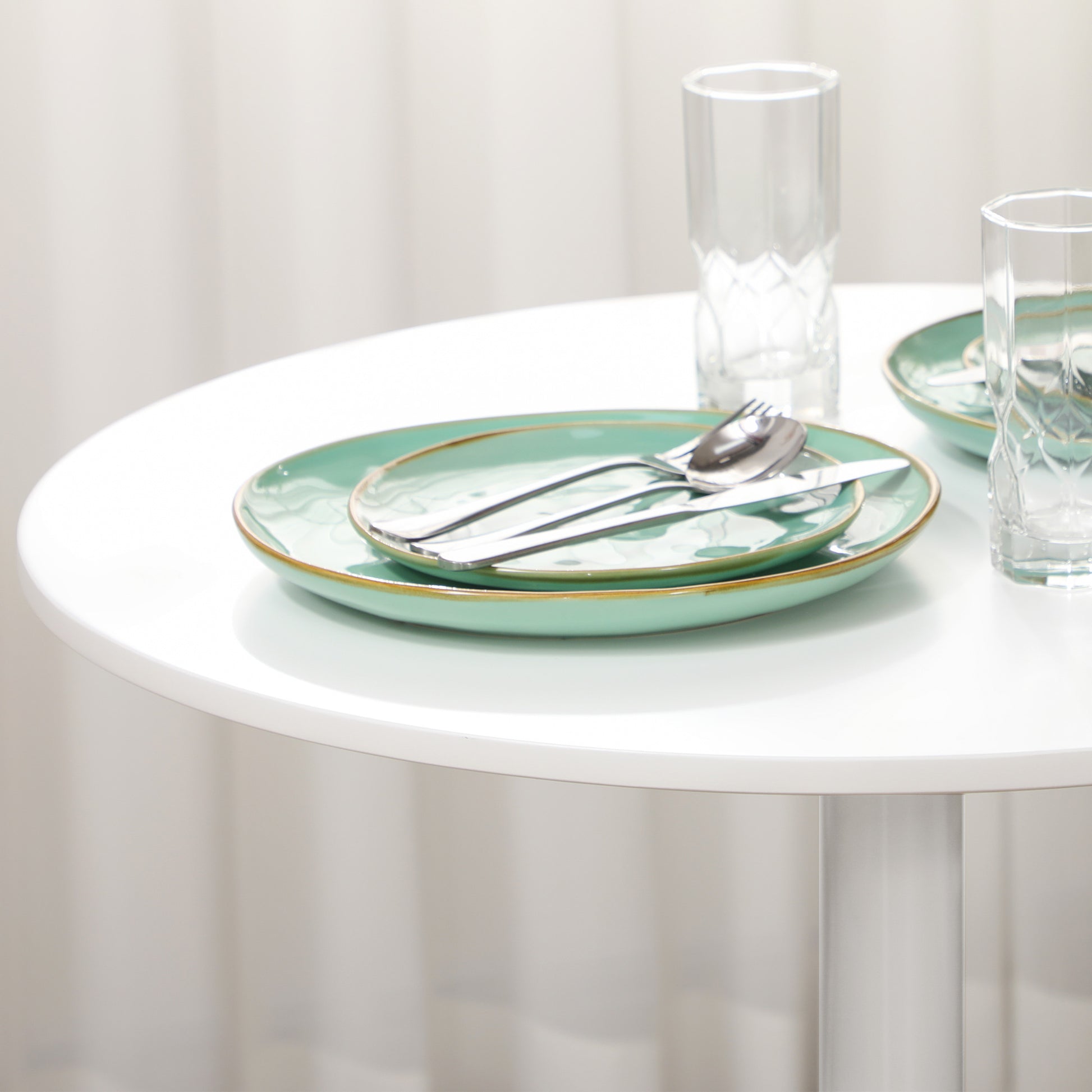 Dining Table, Round Kitchen Table, Modern Dining Table for 2 Persons, Bar Table with Steel Leg, Non-Slip Footrest, Coffee Table for Living Room, Ø70 x 75 cm, White