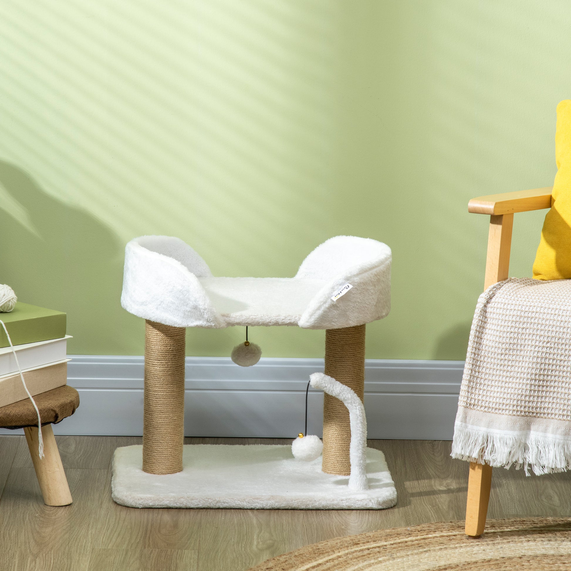 Cat Scratching Tree for Small Cats Height 42 cm Cat Tree with Nest Hanging Balls and Sisal Posts 48x38x42 cm White