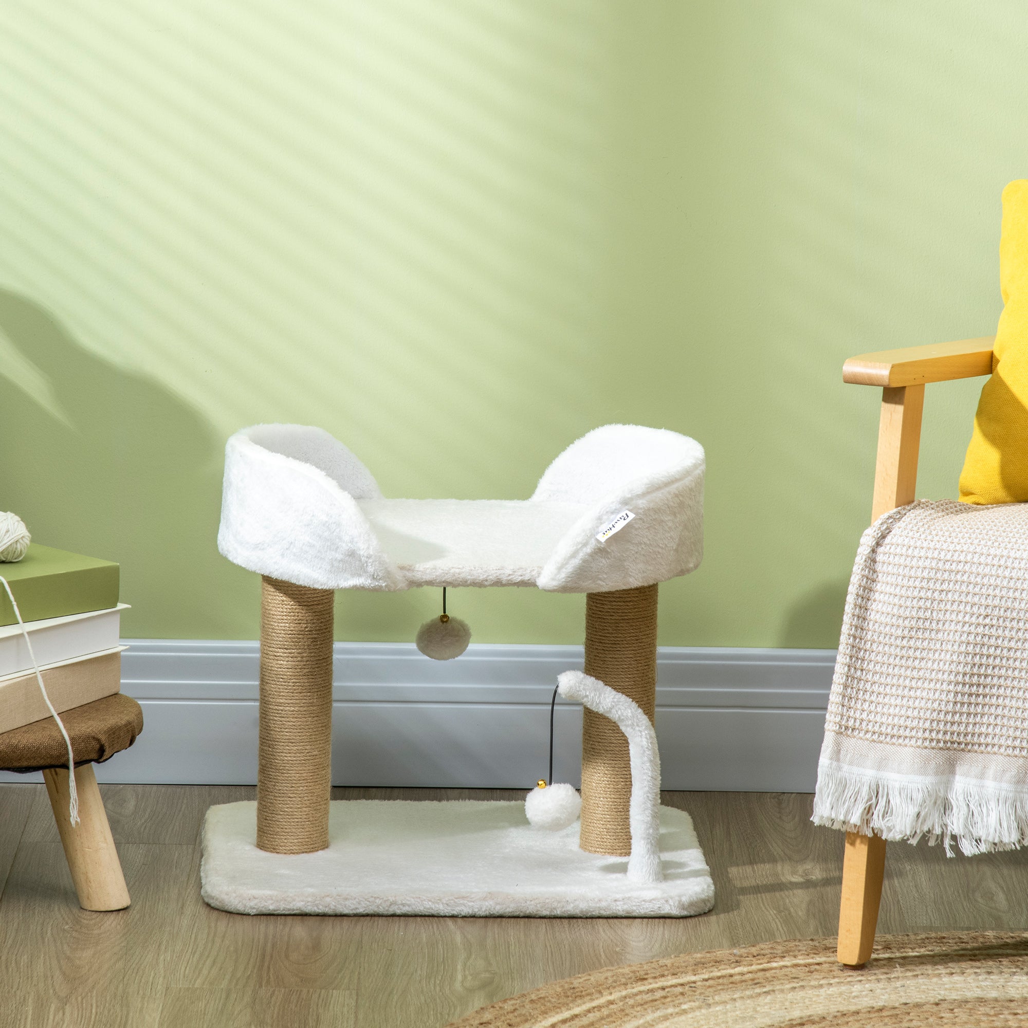 Cat Scratching Tree for Small Cats Height 42 cm Cat Tree with Nest Hanging Balls and Sisal Posts 48x38x42 cm White