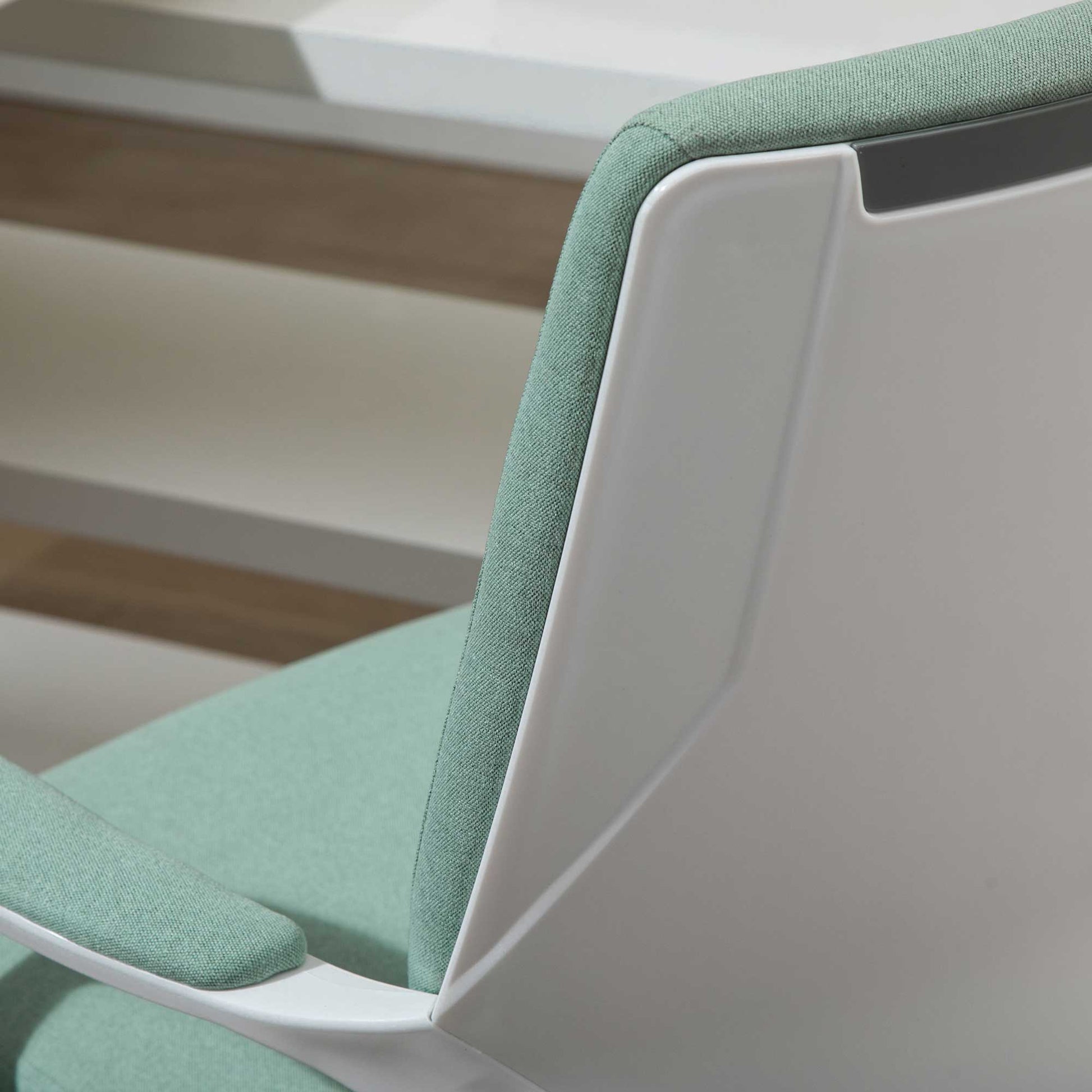 Office Chair Desk Chair Home Office Chair with Rocking Function Height Adjustable Thickly Padded Ergonomic 360° Swivel Wheels Polyester Nylon PP Green+White 62x69x92-100 cm