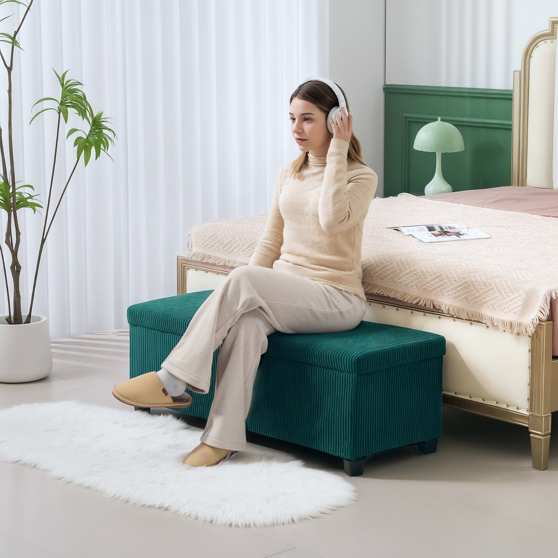 Storage Bench 84L Velvet Corduroy Ottoman End of Bed Storage Chest Footrest with Lid, for Living Room, Bedroom, Entryway, 112 x 42 x 40 cm, Green