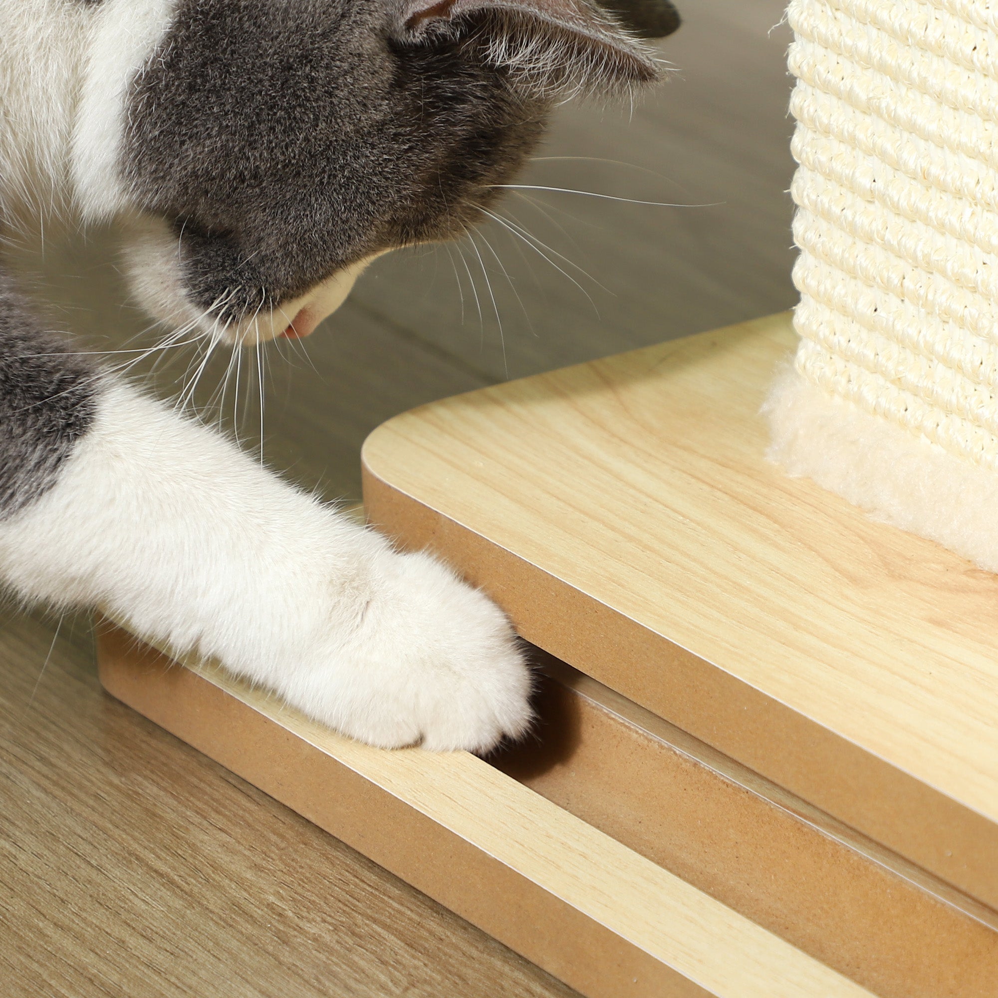 3-in-1 Scratching Post, 67cm Scratching Column, Sisal Cat Scratching Tree with Play Ball, Cat Scratching Furniture, Indoor, Oak