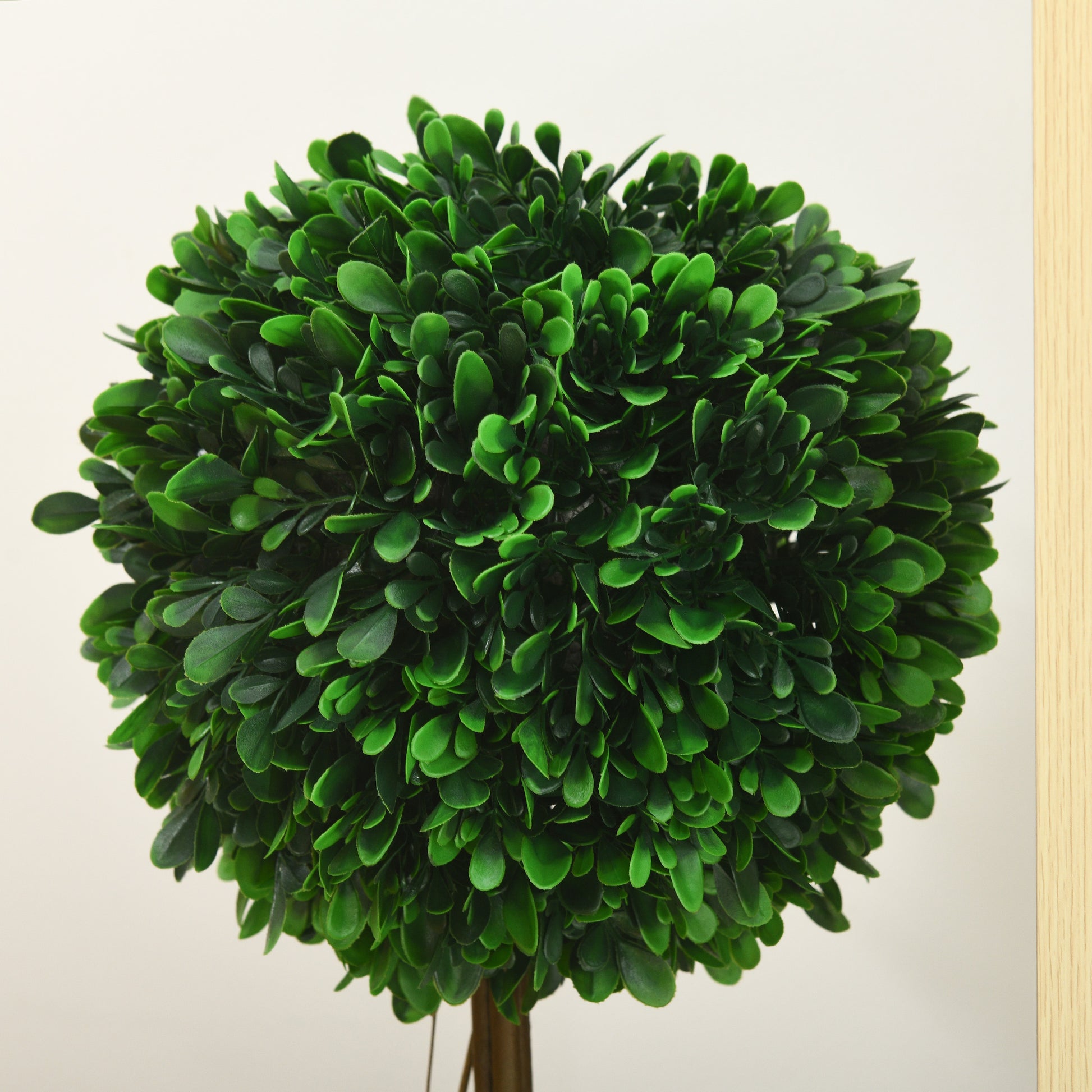 Set of 2 Artificial Boxwood Trees Large 60 cm, UV-Resistant Artificial Plant in Pot, Plastic Artificial Plants, Fake Plant like real for Living Room Bedroom Office Garden Decor Gift