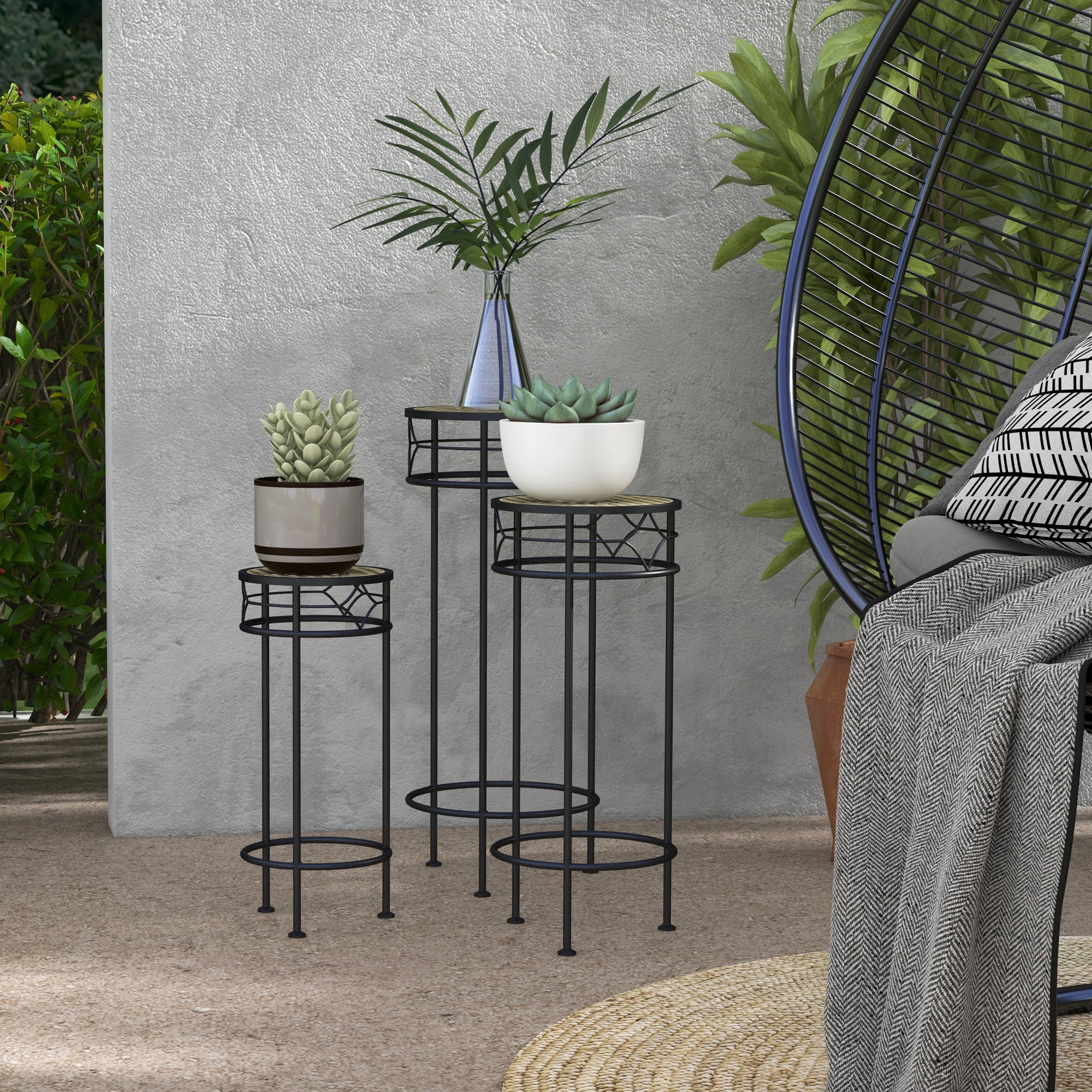 Set of 3 Flower Pot Stands Plant Supports Round Flower Shelf Stackable Plant Stands - Rattan-Look Trays - Gold and Black Metal