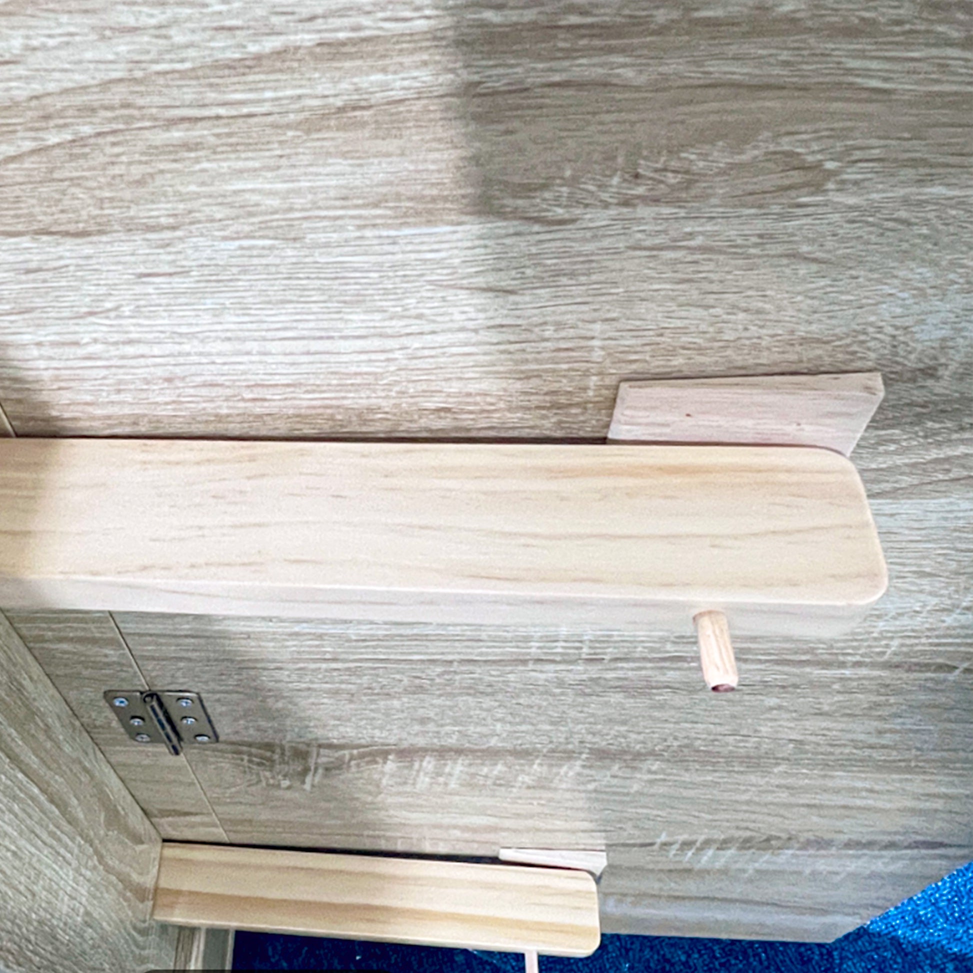 Folding Table for 4 People max Waterproof and Scratch-Resistant, Foldable Chipboard Table, 140x70x75 cm, Oak Color