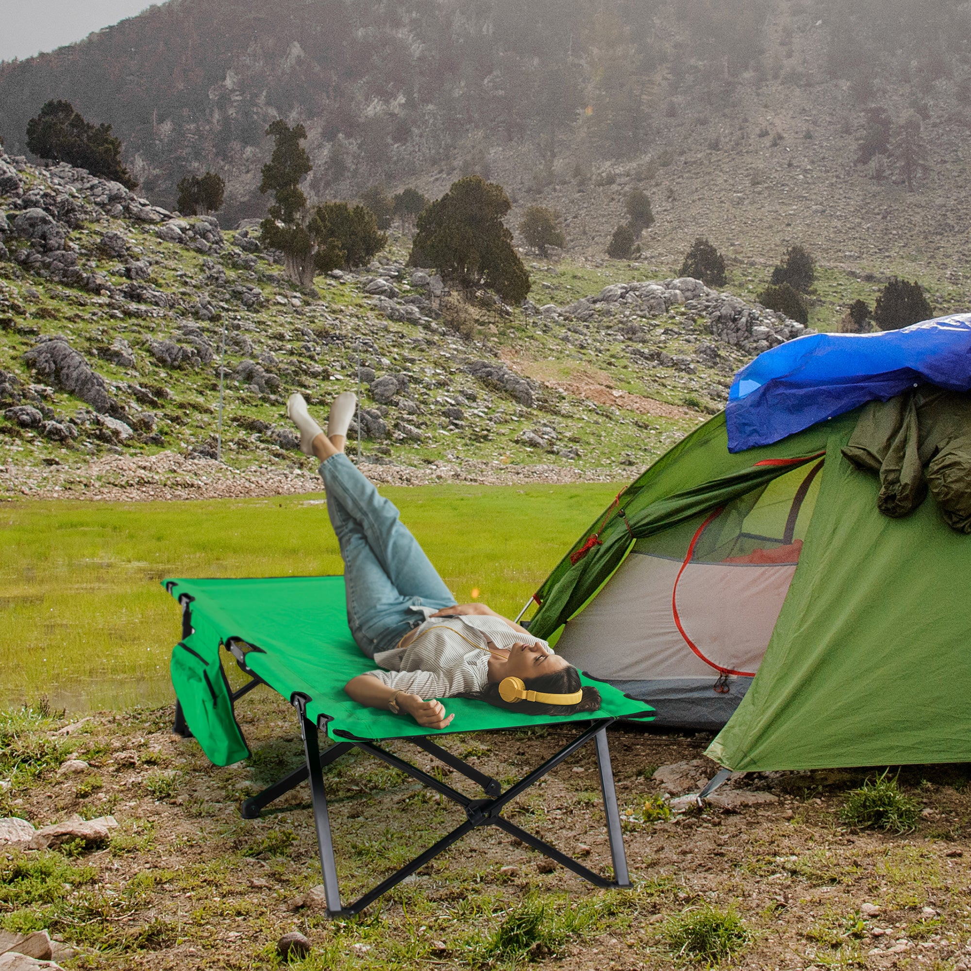Camping Bed Folding Bed Portable with Side Pocket Cup Holder up to 136 kg load capacity Steel Oxford Green+Black 190 x 65 x 40 cm