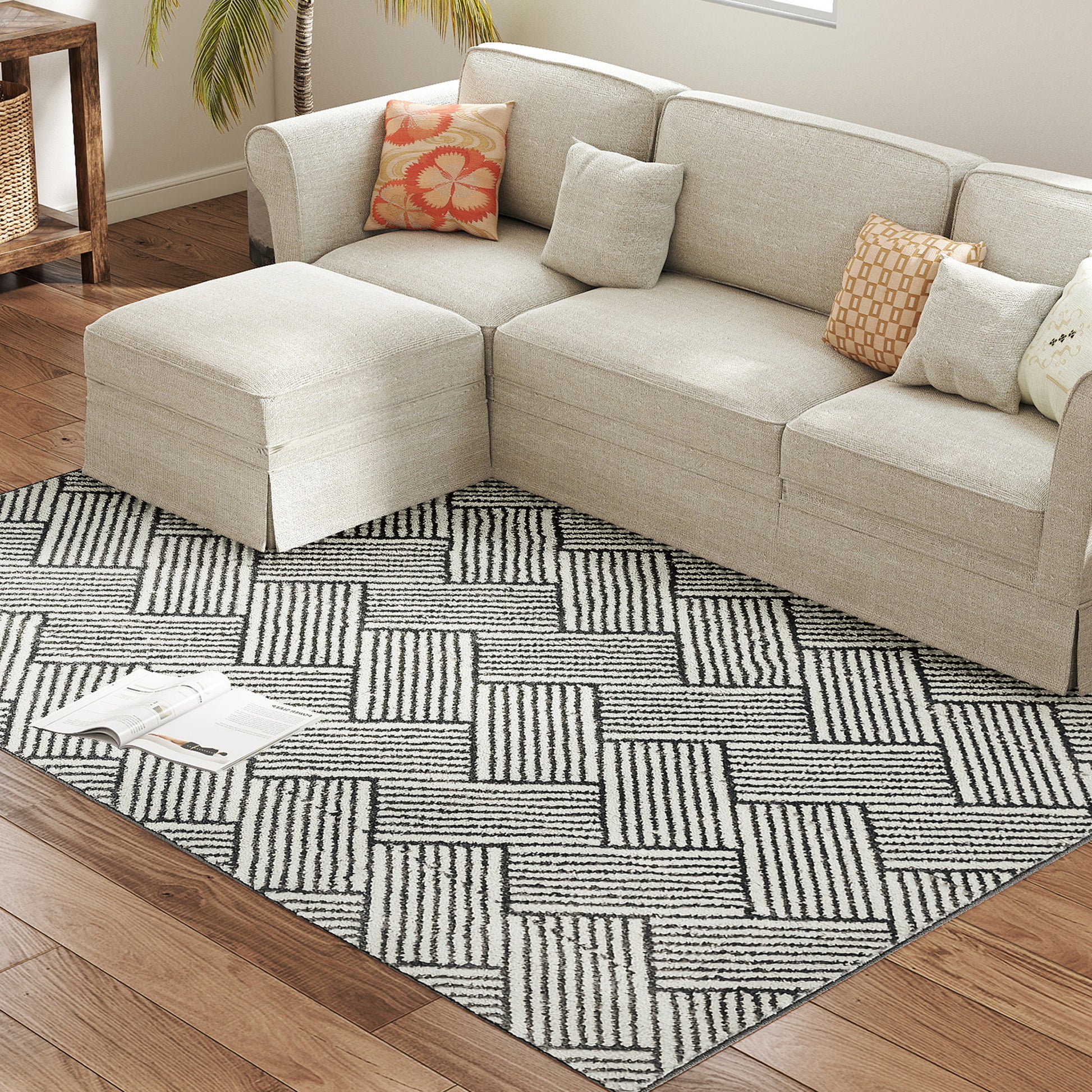 Living Room Rug 200 x 140 cm Short Pile Rug, Machine Washable, Hypoallergenic, for Living Room, Bedroom, Office, Light Gray