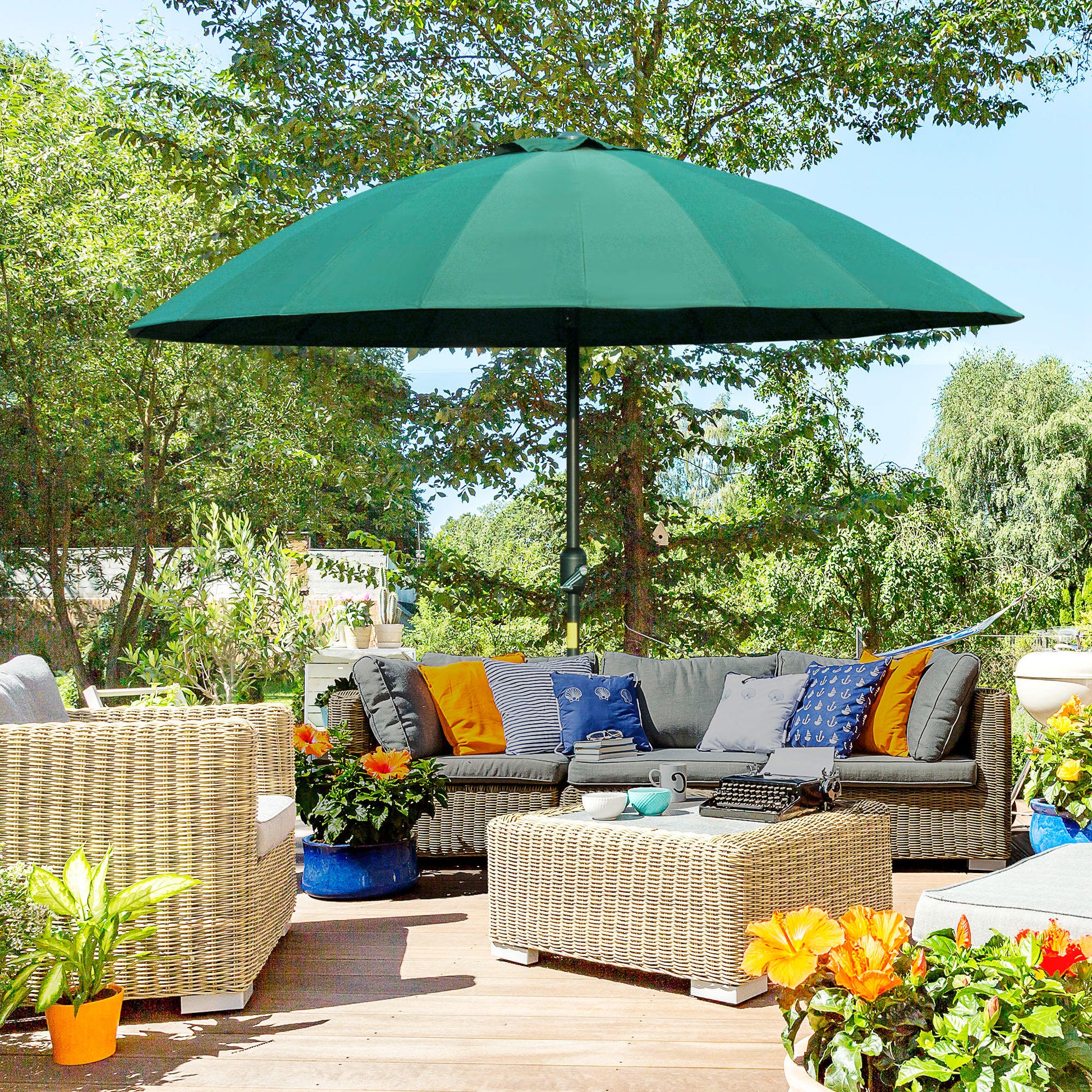 Terrace Umbrella Ø250 cm Garden Umbrella with Adjustable Angle 18 Ribs and Crank Waterproof Parasol for Patio Terrace Green