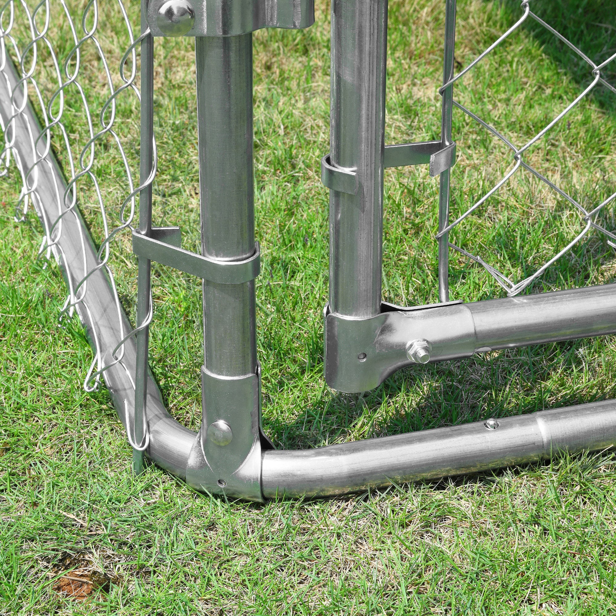 5m² Outdoor Dog Kennel with Roof - 230 x 230 x 175 cm Mesh Enclosure - Covered Space - Galvanized Steel