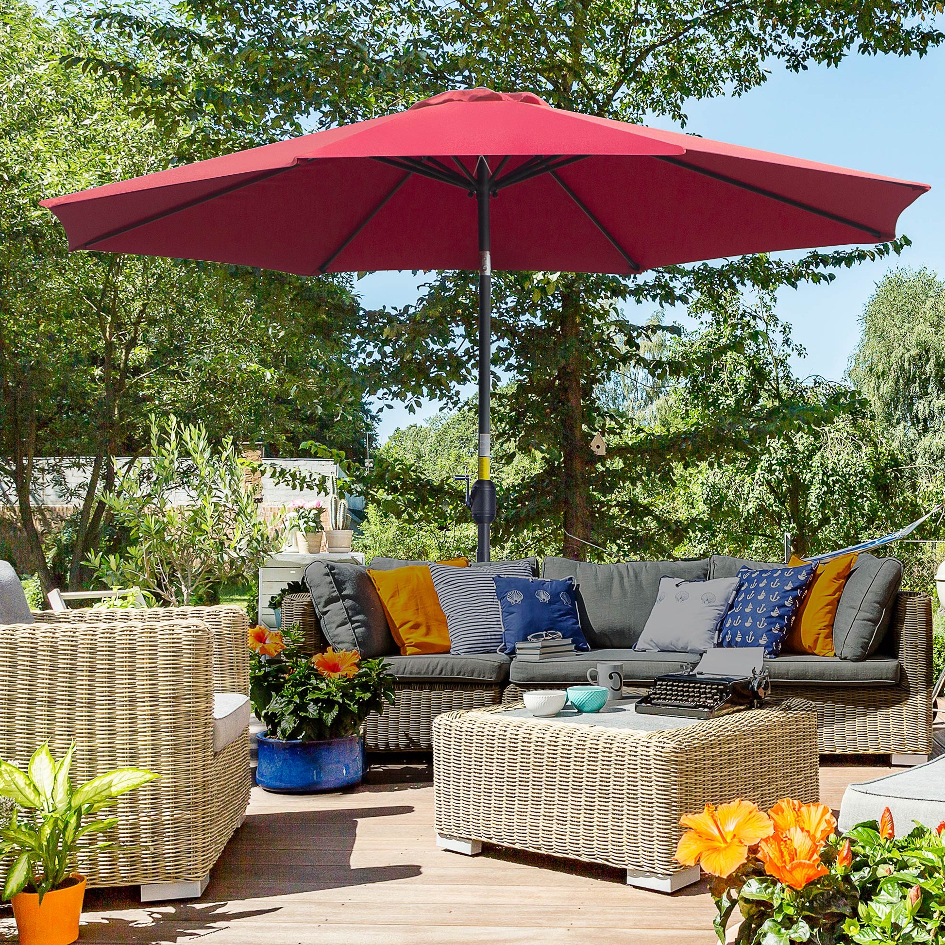 Garden Umbrella Ø295x250 cm with Crank, Outdoor Sunshade with Tilt Mechanism and Detachable Metal Post for Patio Pool Wine Red