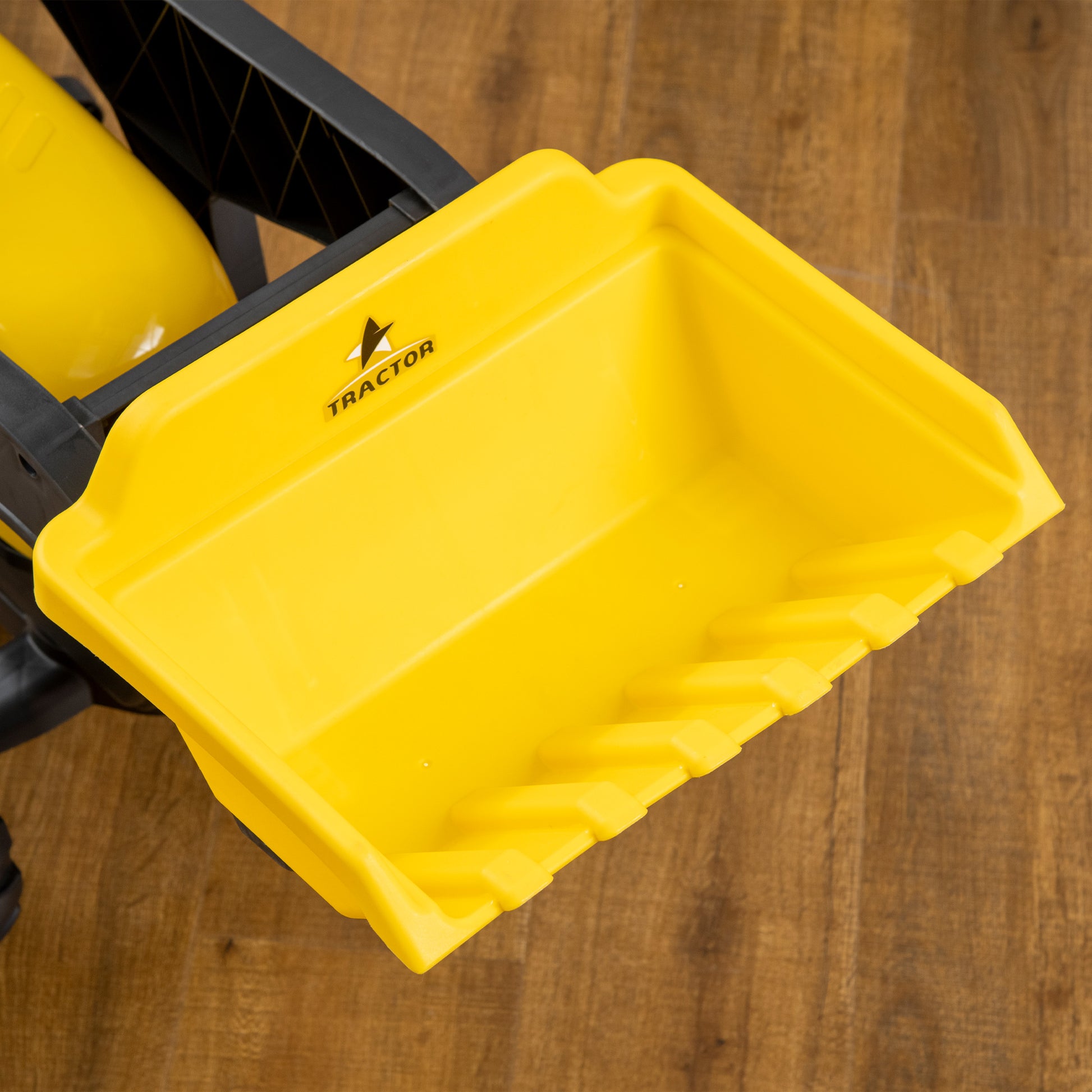 Pedal Tractor with Trailer Adjustable Shovel Loader Vehicle for Children aged 3 and above Yellow