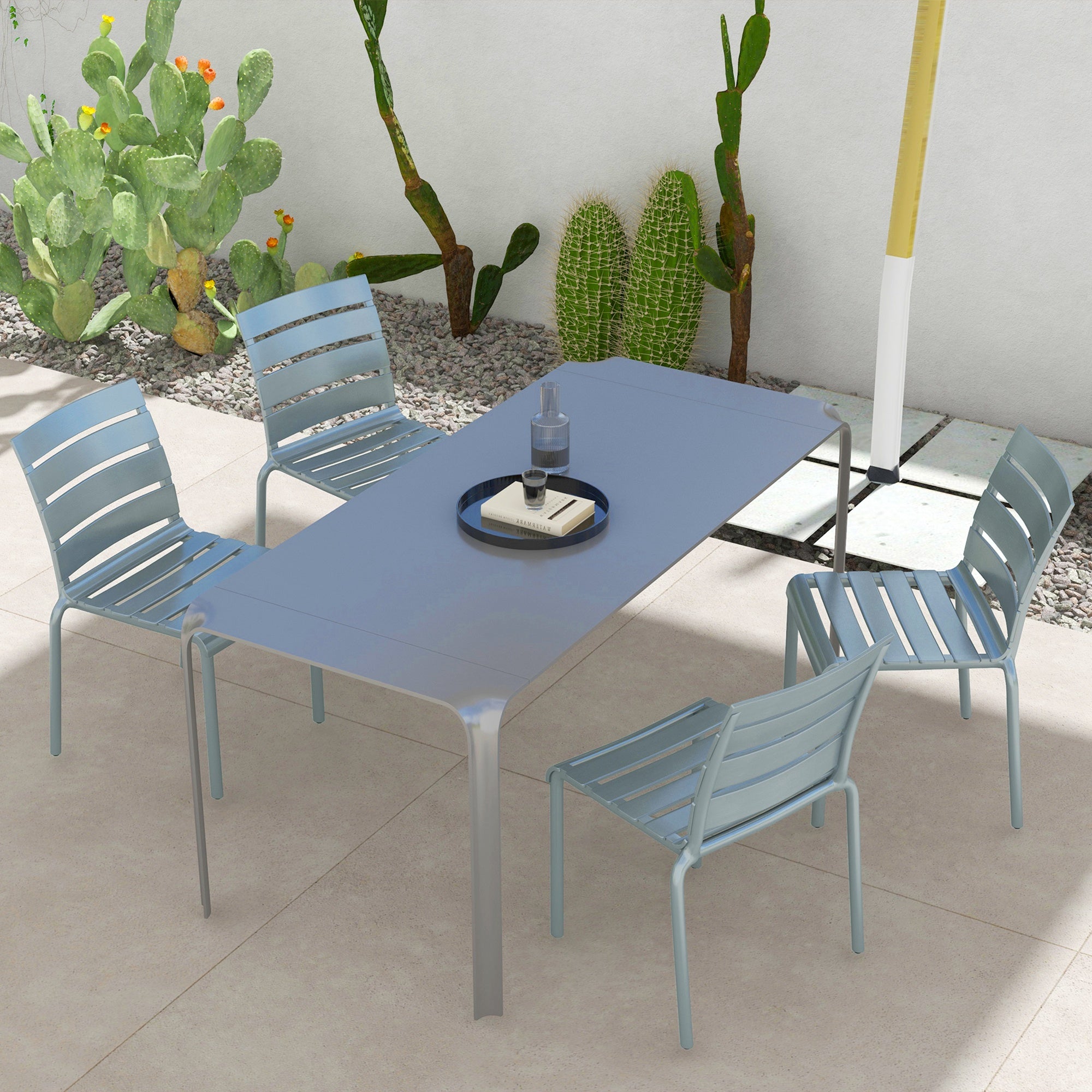 Set of 4 stackable bistro garden chairs with slatted seat and backrest dim. 42L x 54W x 78H cm gray