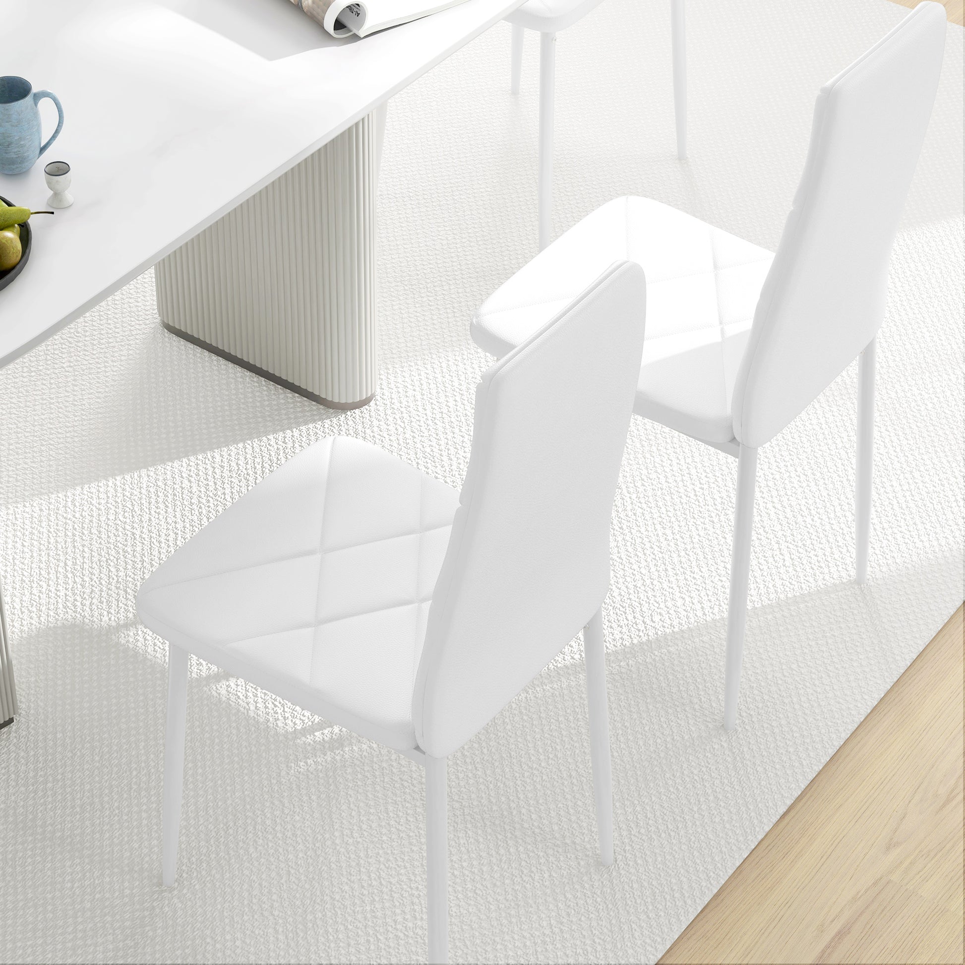 Set of 2 Upholstered High-Back Dining Room Chairs, Kitchen Chairs in Faux Leather with Diamond Stitching, Non-Slip Feet and Steel Legs for Living Room, 41x50x97 cm, White