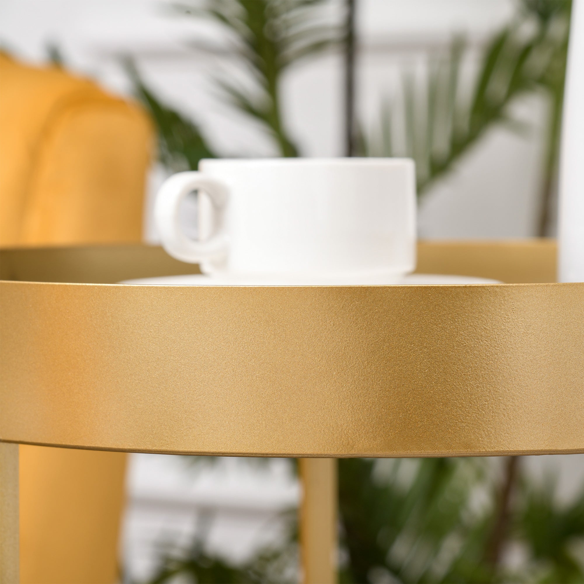 Set of 2 Modern Coffee Tables Stackable Set of 2 Center Tables Metal Structure Gold Living Room Ø39x63 cm and Ø30.8x56 cm Black and White Tabletop