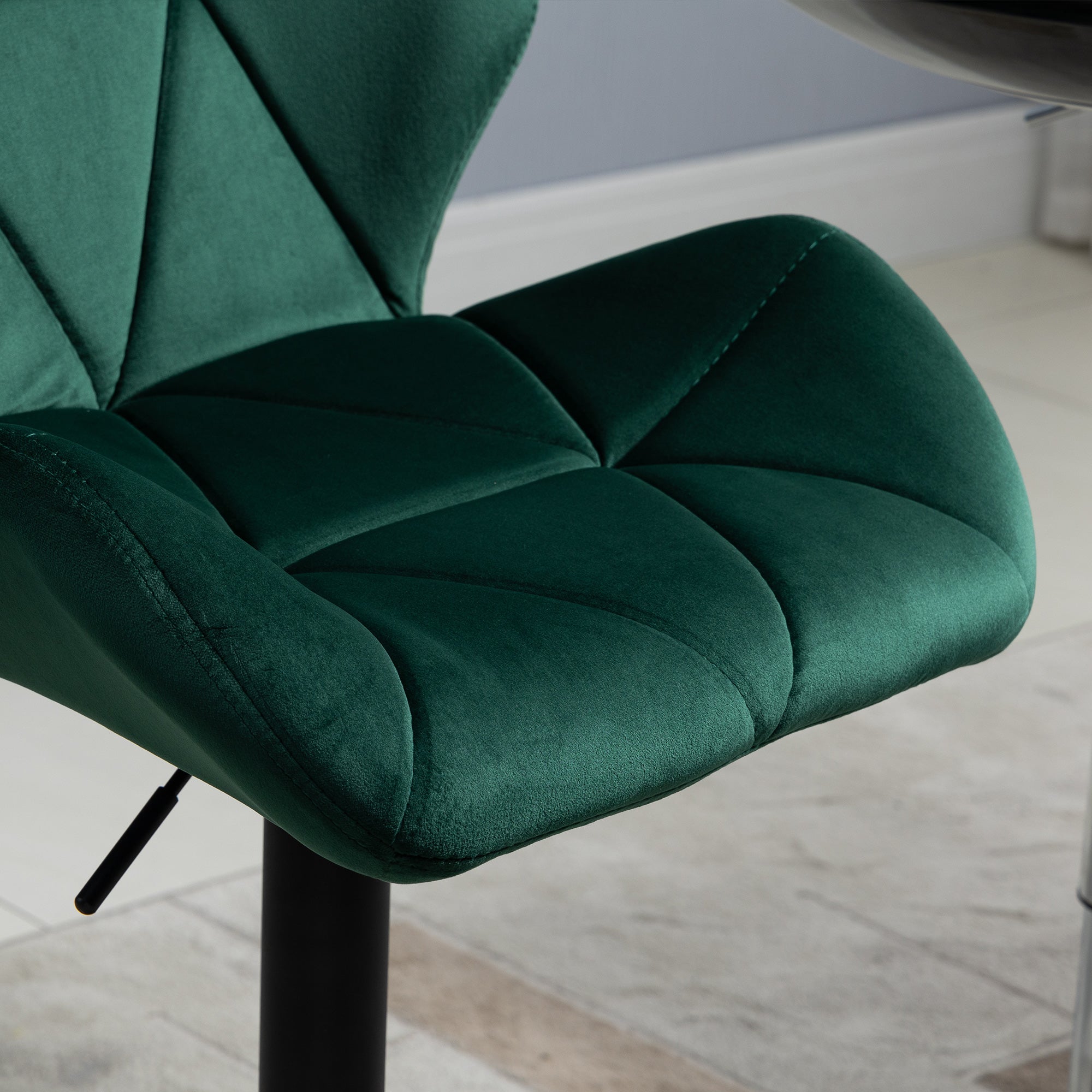 Set of 2 Bar Stools, Adjustable Height with Metal Base and Velvet Seat, Modern Stools with Backrest and Footrest, 46x48x83-104cm, Green
