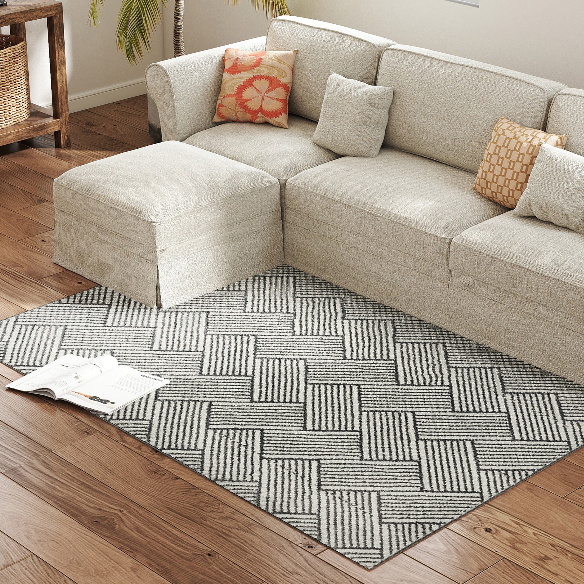 Living Room Carpet 170 x 120 cm Short Pile Carpet, Machine Washable, Hypoallergenic, for Living Room, Bedroom, Office, Light Grey