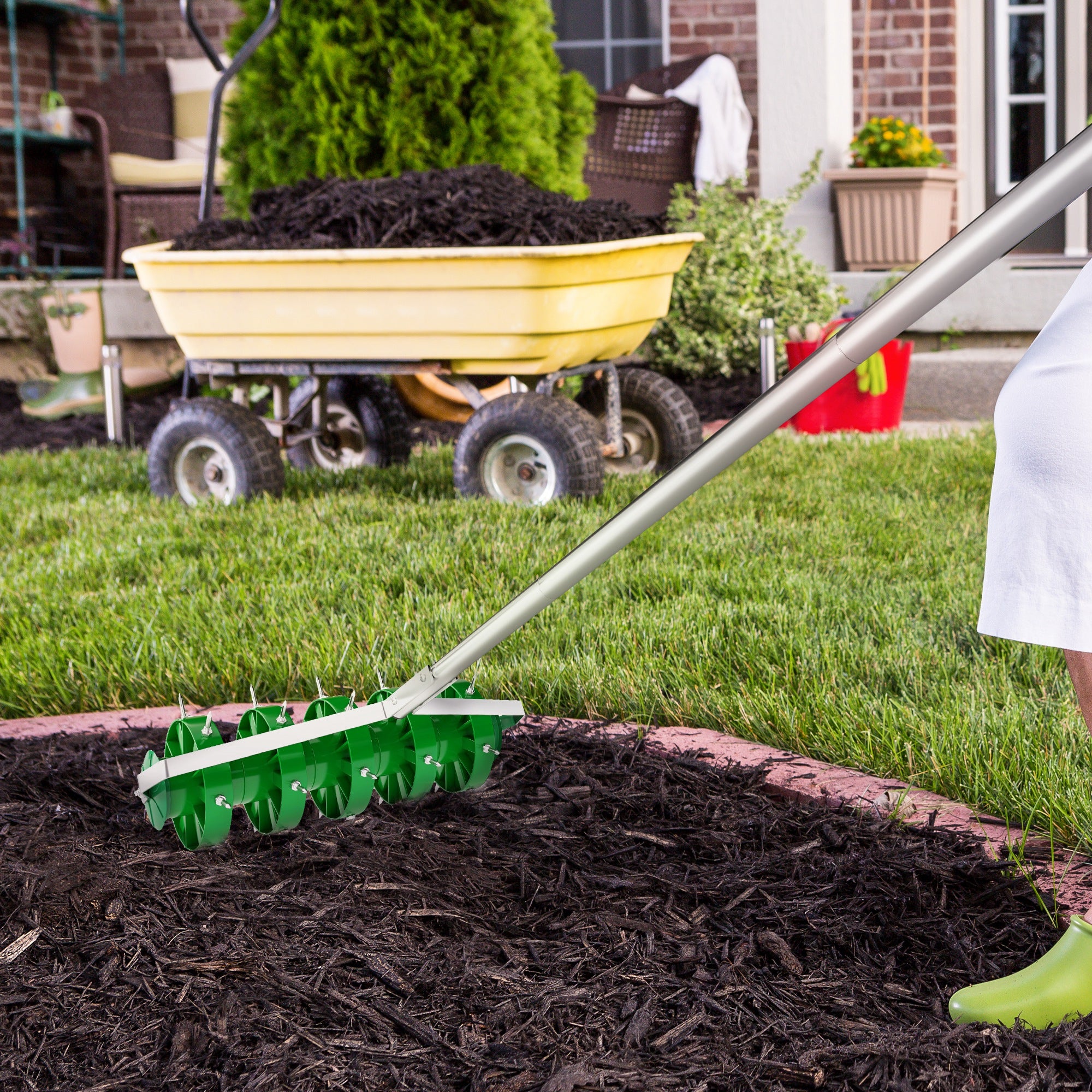 Lawn Aerator Aerifier for Lawns 45cm Width Manual Lawn Aerator with 30 Iron Spikes Garden Tools Soil Rail Plugger, Scarifier Lawnpecker, Lawn Care for Yards Grass