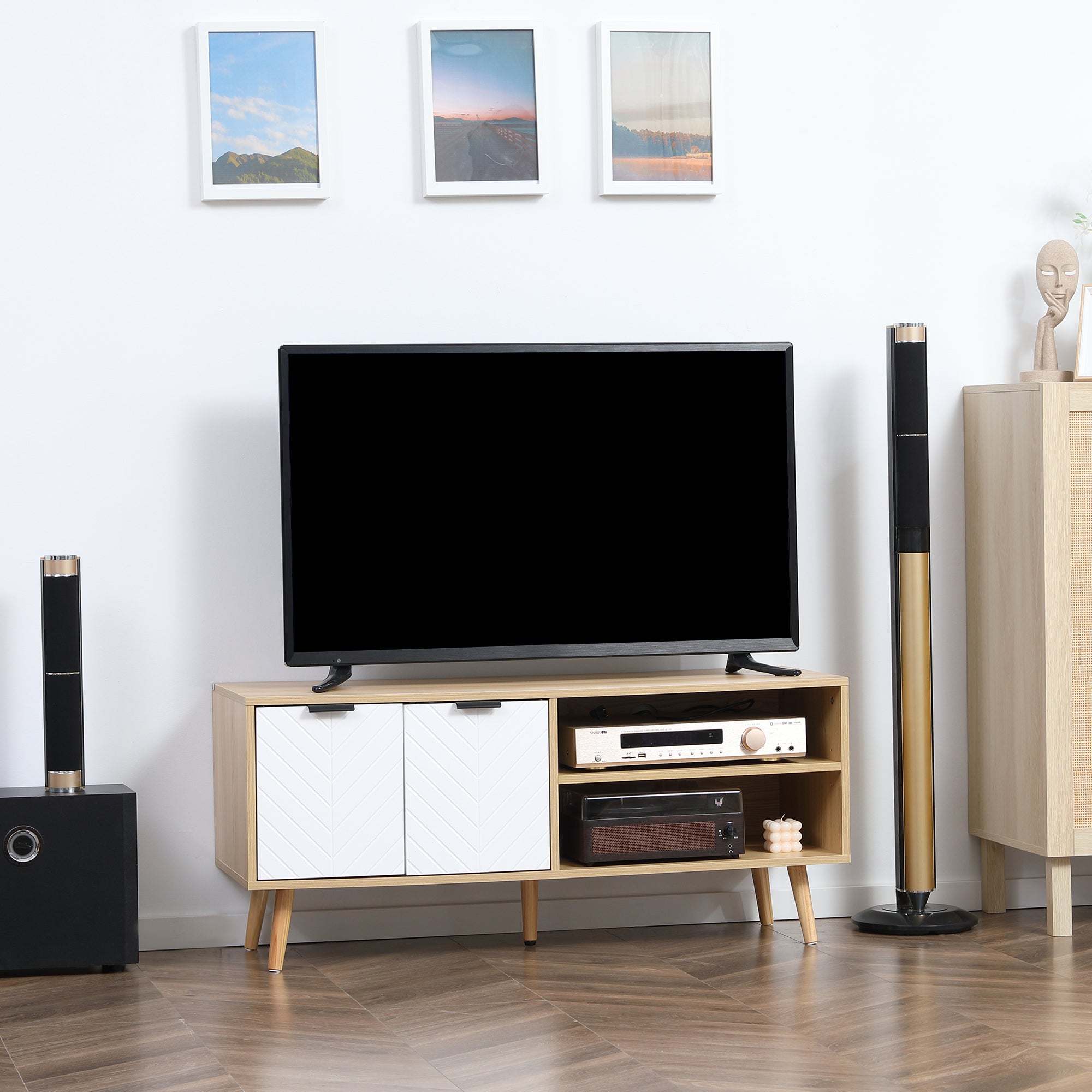 Modern TV Stand TV Console with 2 Doors and 2 Storage Shelves for TVs up to 46" for Bedroom 110x39x48.8 cm Natural and White
