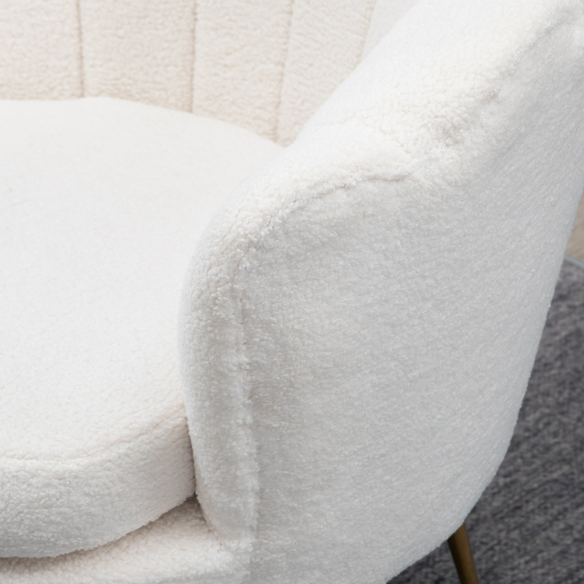 Shell-Shaped Upholstered Armchair, Relax Armchair with Metal Legs, Makeup Chair with Fleece Optics, for Bedroom Living Room, White