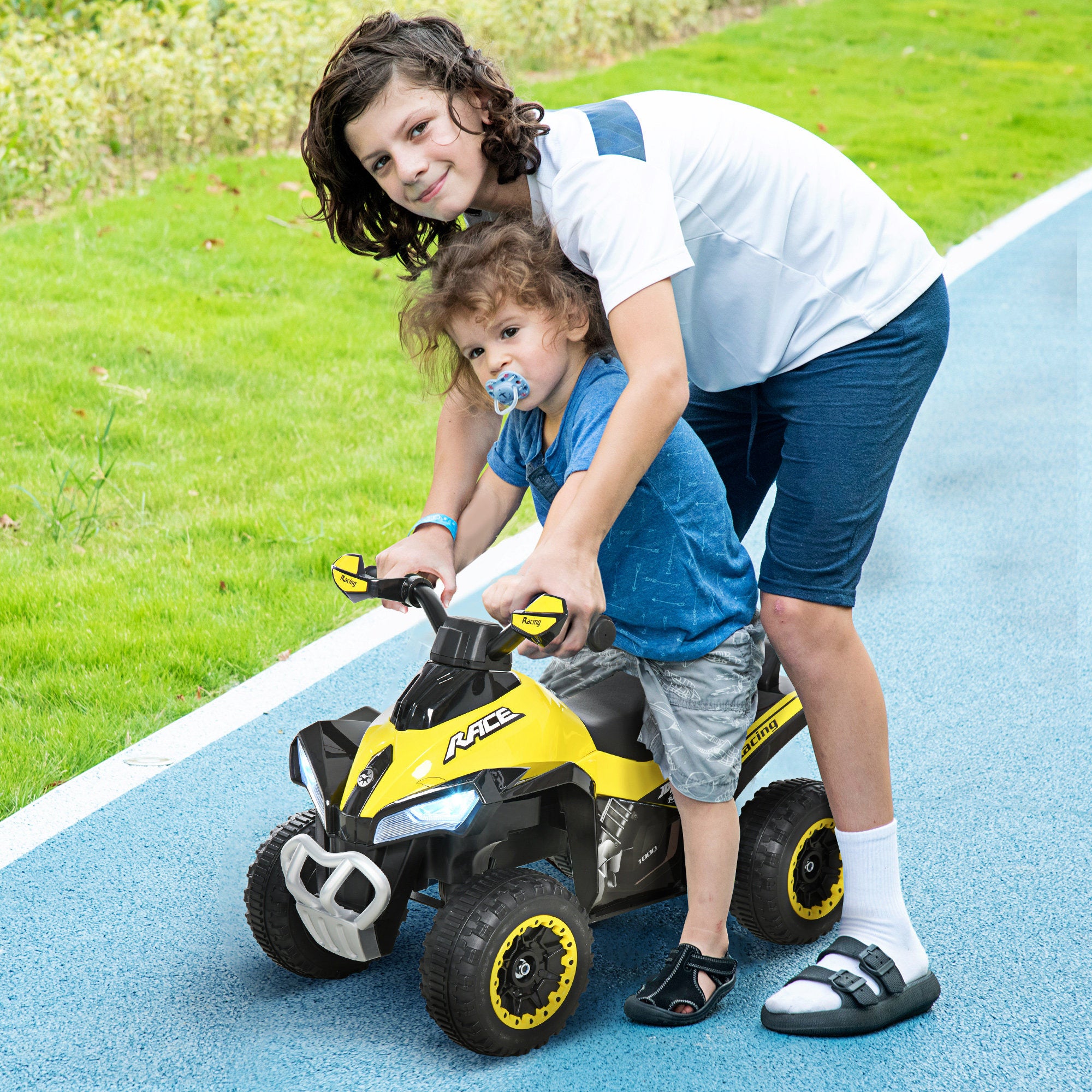 Kids Ride On Car Pedal Go Kart with Foot Push Ride-On Toy Children's Vehicle for 18-36 months Lights Music Plastic Steel Yellow 67.5 x 38 x 44 cm