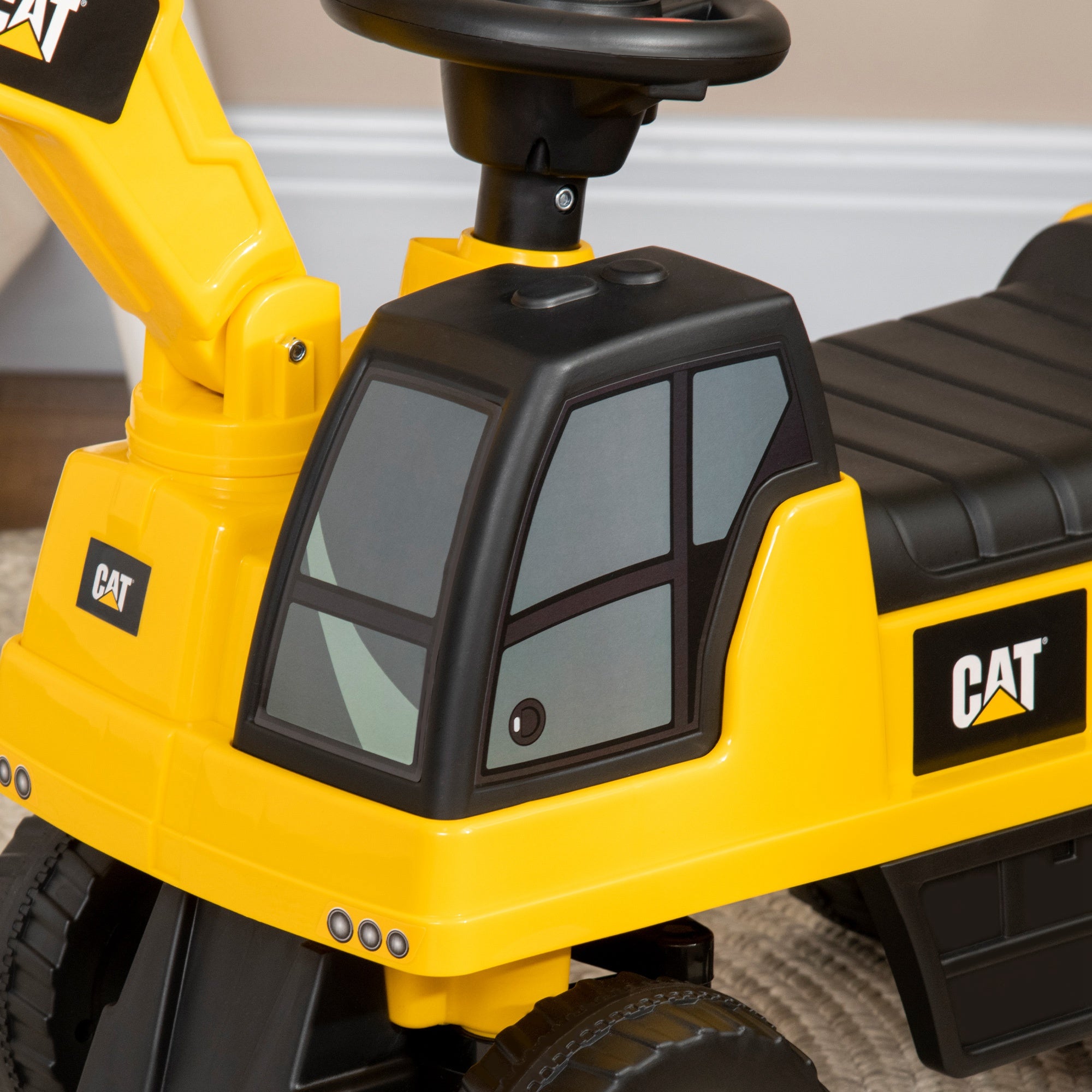 Seat Digger Ride-On Digger with Adjustable Shovel Steering Wheel Kids Digger with Storage Space under Seat Ride-On Toy Digger up to 25kg, Sitting for Children 1-3 Years Yellow