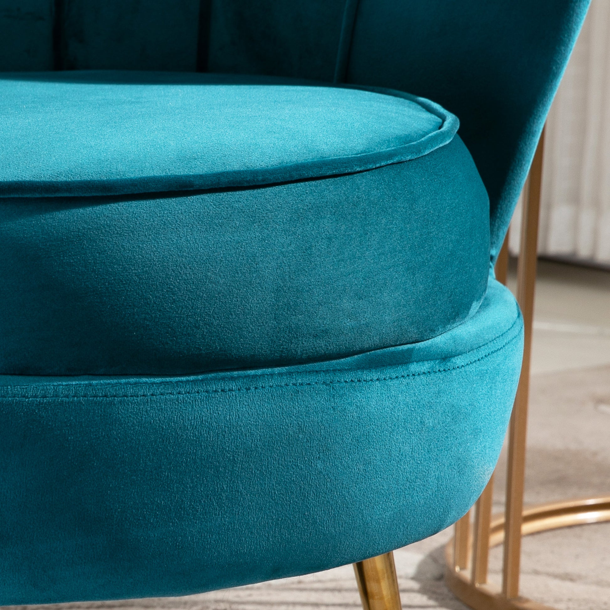 Vintage Design Armchair in Velvet, Retro Armchair for Bedroom, Living Room, or Office, Petrol Green 79x77x77cm