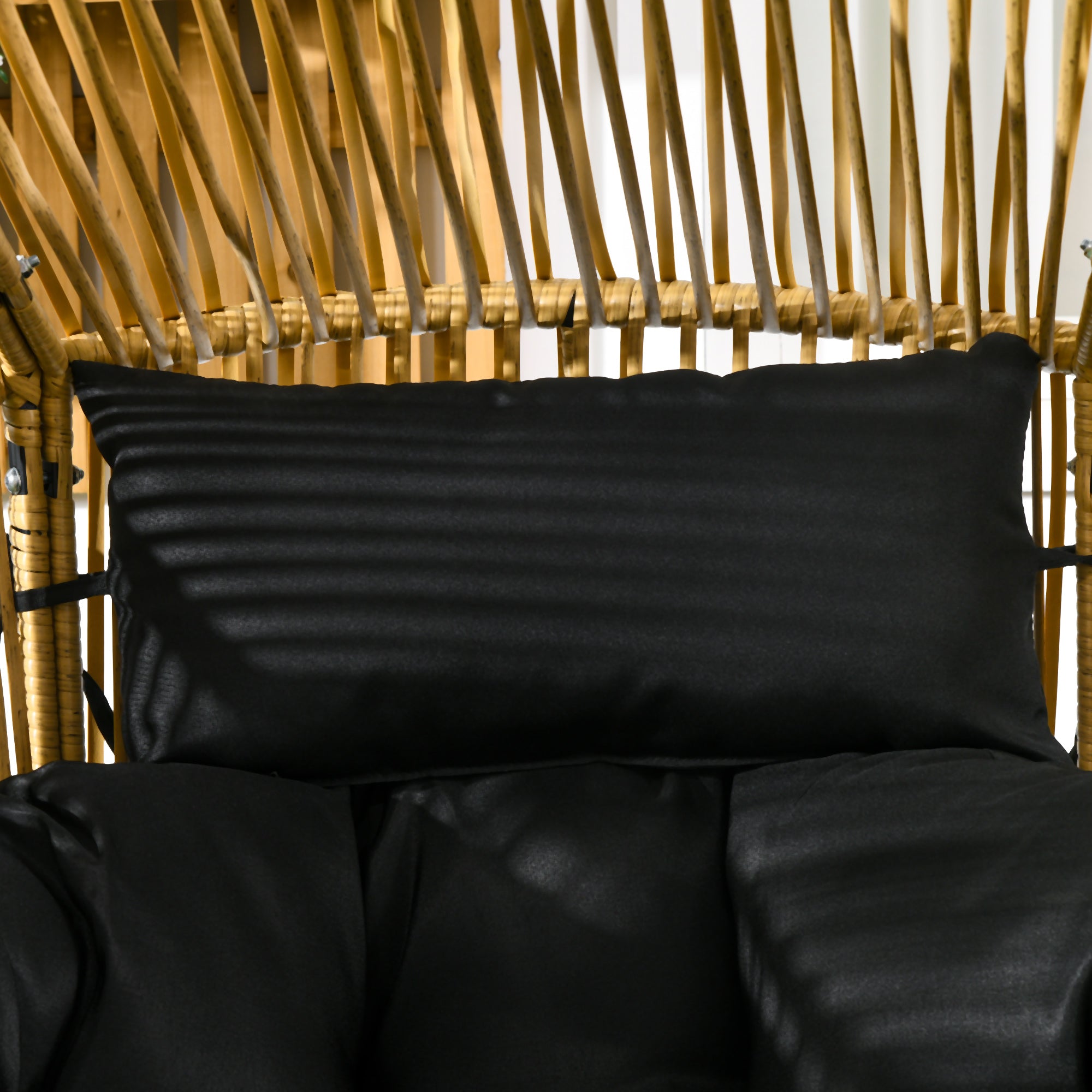 Rattan Chair, Rattan Wicker Chair with Thick Seat Cushion, Egg-shaped Garden Chair, 120 kg Load Capacity, for Patio, Garden, Sand