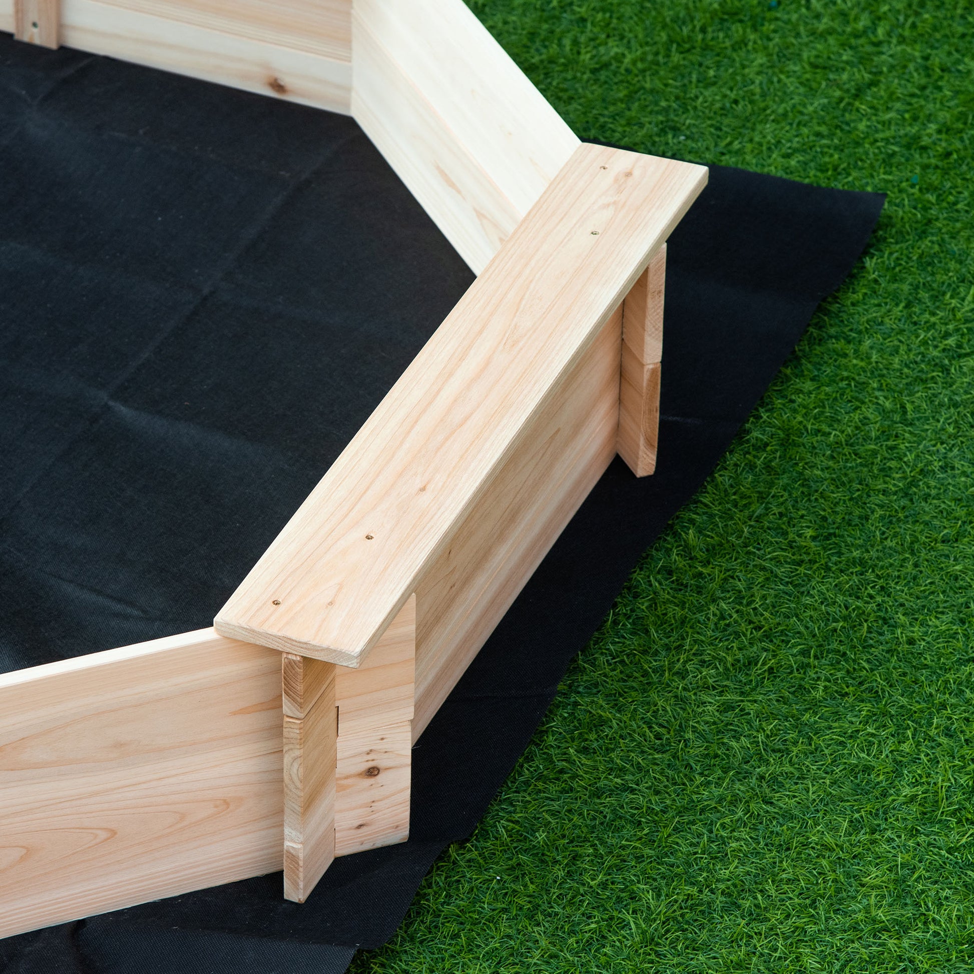 Octagonal Wooden Sandbox 139.5L x 139.5W x 21.5H cm - 4 Benches - Cover Tarp, Non-Woven Ground Cover Included - Pre-Oiled Pine Wood