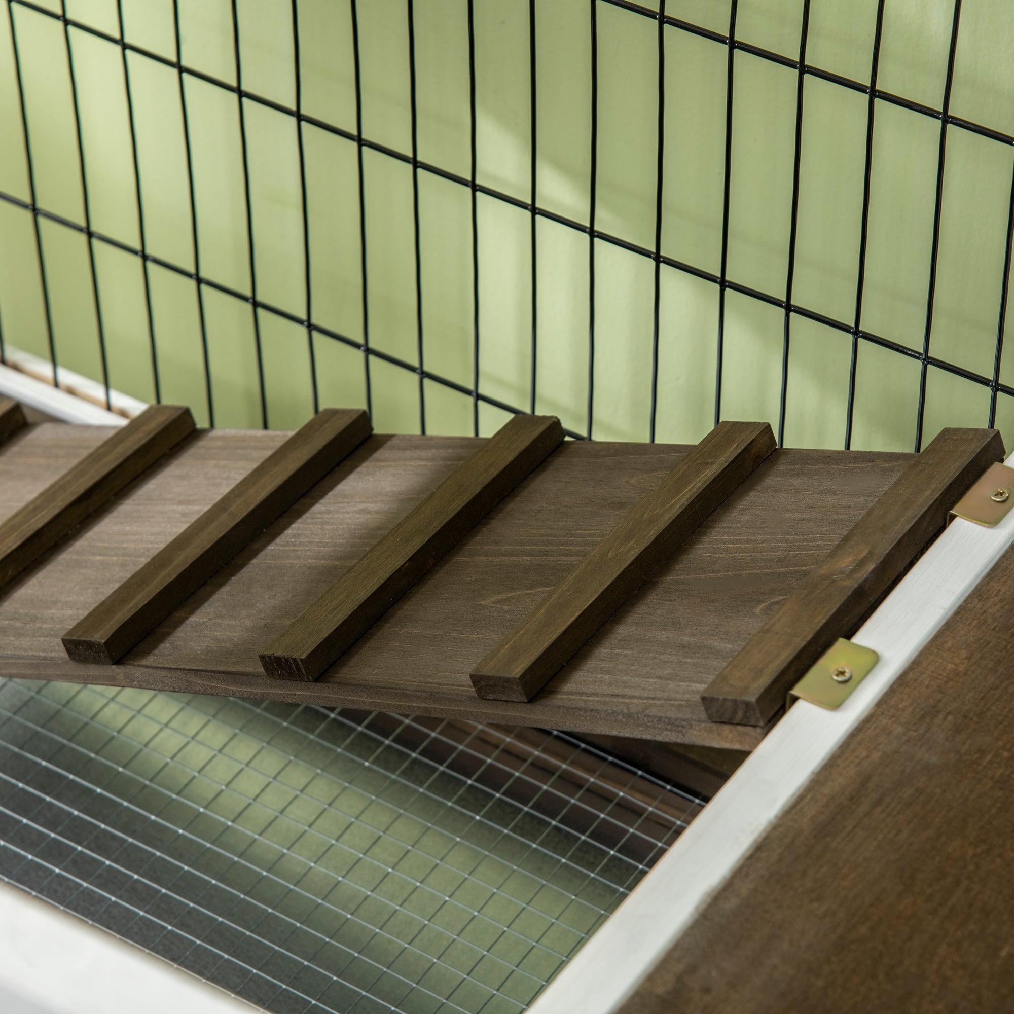 Raised Wooden Rabbit Hutch Cage with Open Area Foldable Roof Latched Doors Removable Tray and Ramp Rabbit Hutch for Indoor 90x53x87 cm Brown and White