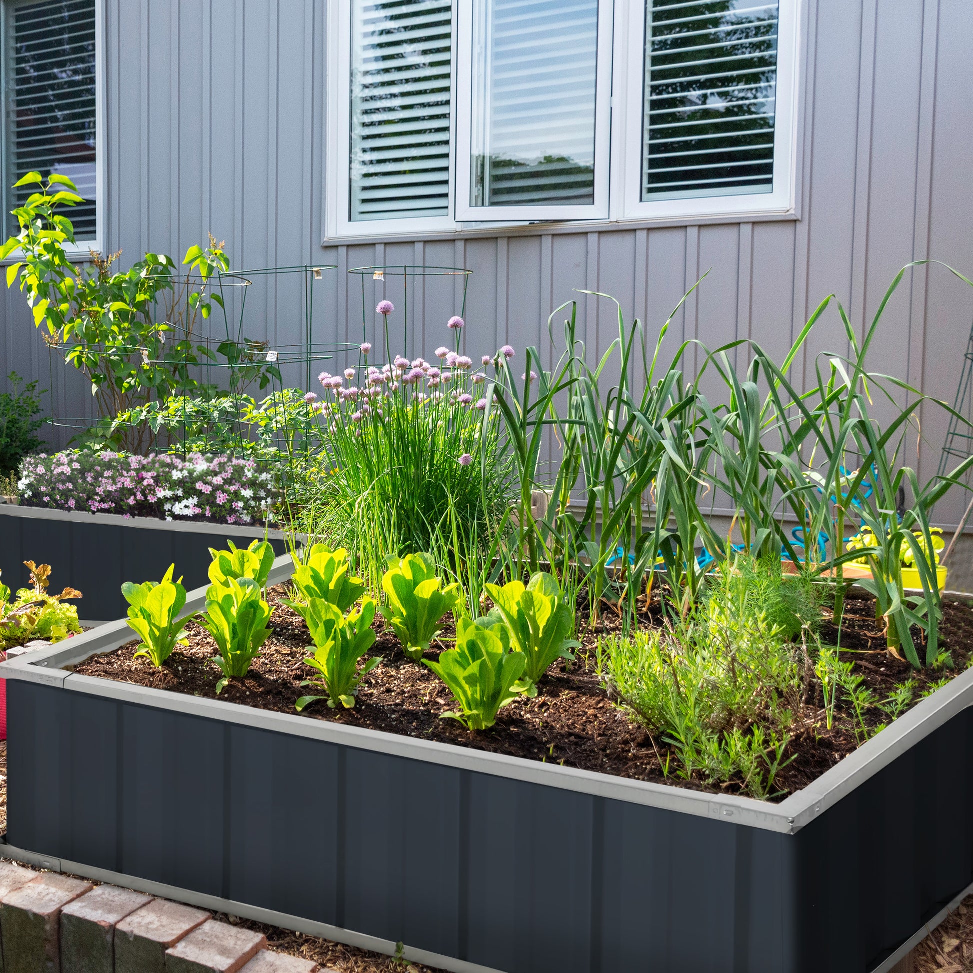 Raised Steel Garden Bed with Open Bottom, Tool-Free Assembly, Plant Holder for Vegetables, Herbs, and Flowers, 90x90x30 cm, Dark Grey