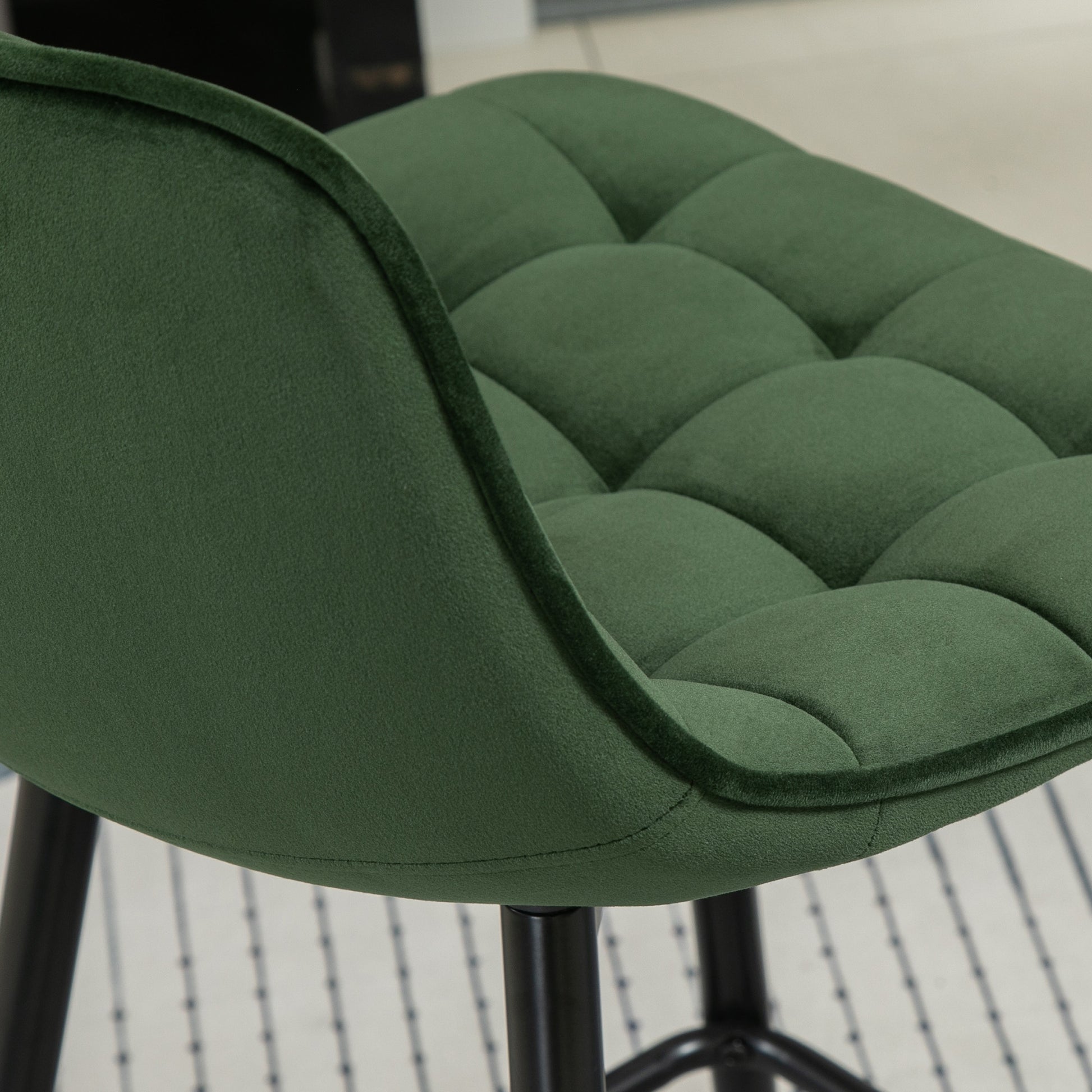 Set of 2 High Stools in Nordic Style with Backrest and Footrest, Stools with Velvet Effect Fabric and Metal, 45x47x84 cm, Green