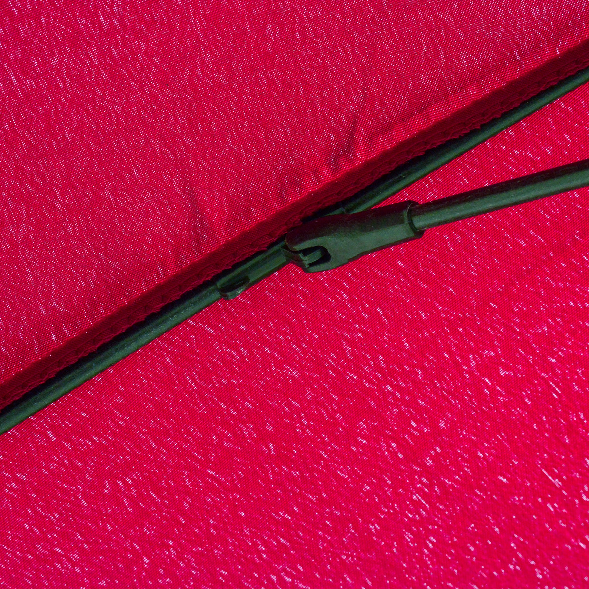Terrace Umbrella Ø250 cm Garden Umbrella with Tilt Angle 18 Rods and Crank Waterproof Sunshade for Patio Terrace Burgundy