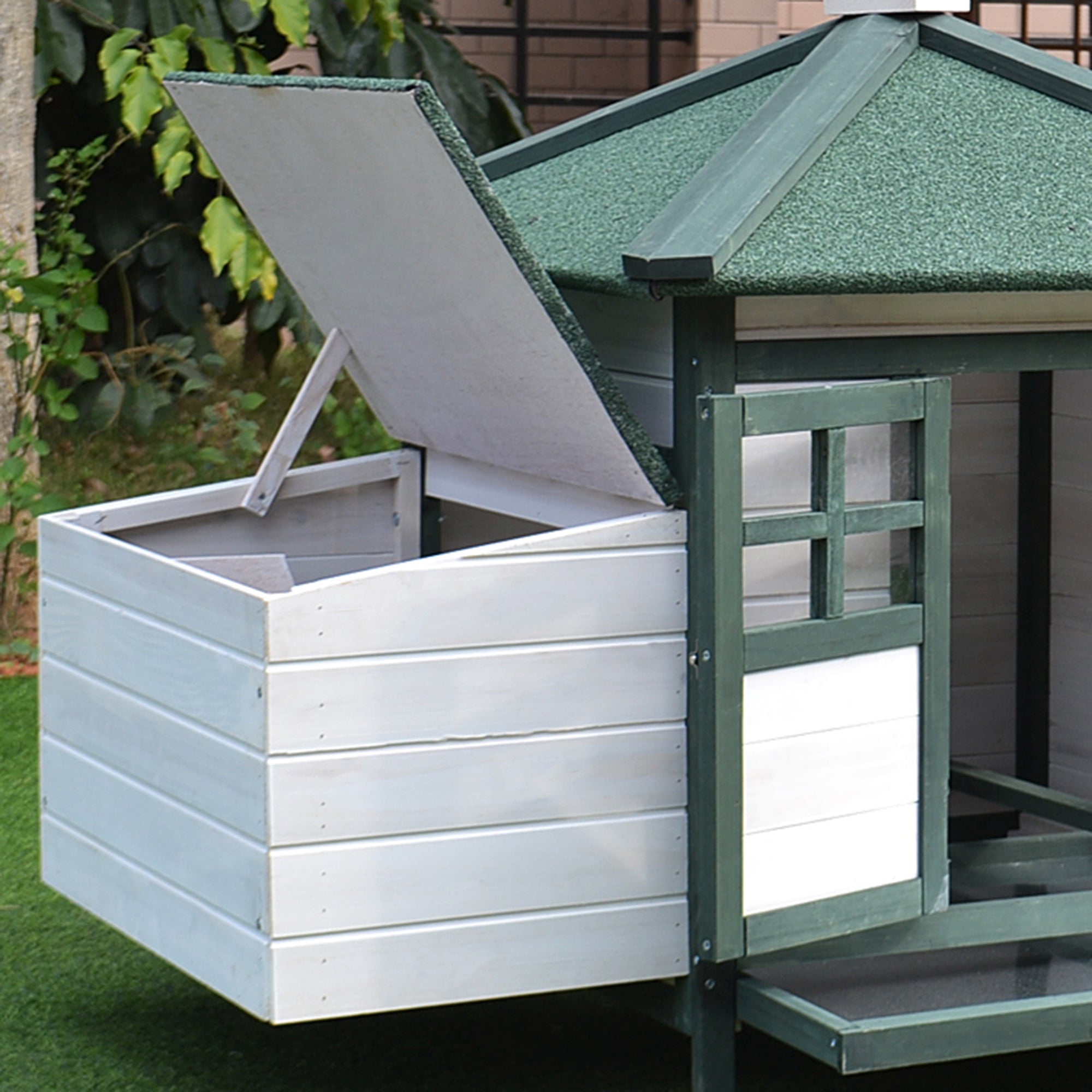 Pine Wood Chicken Coop Shelter Hen House Outdoor with Nest Box Removable Tray and Run Space 196x76x97 cm Green and White