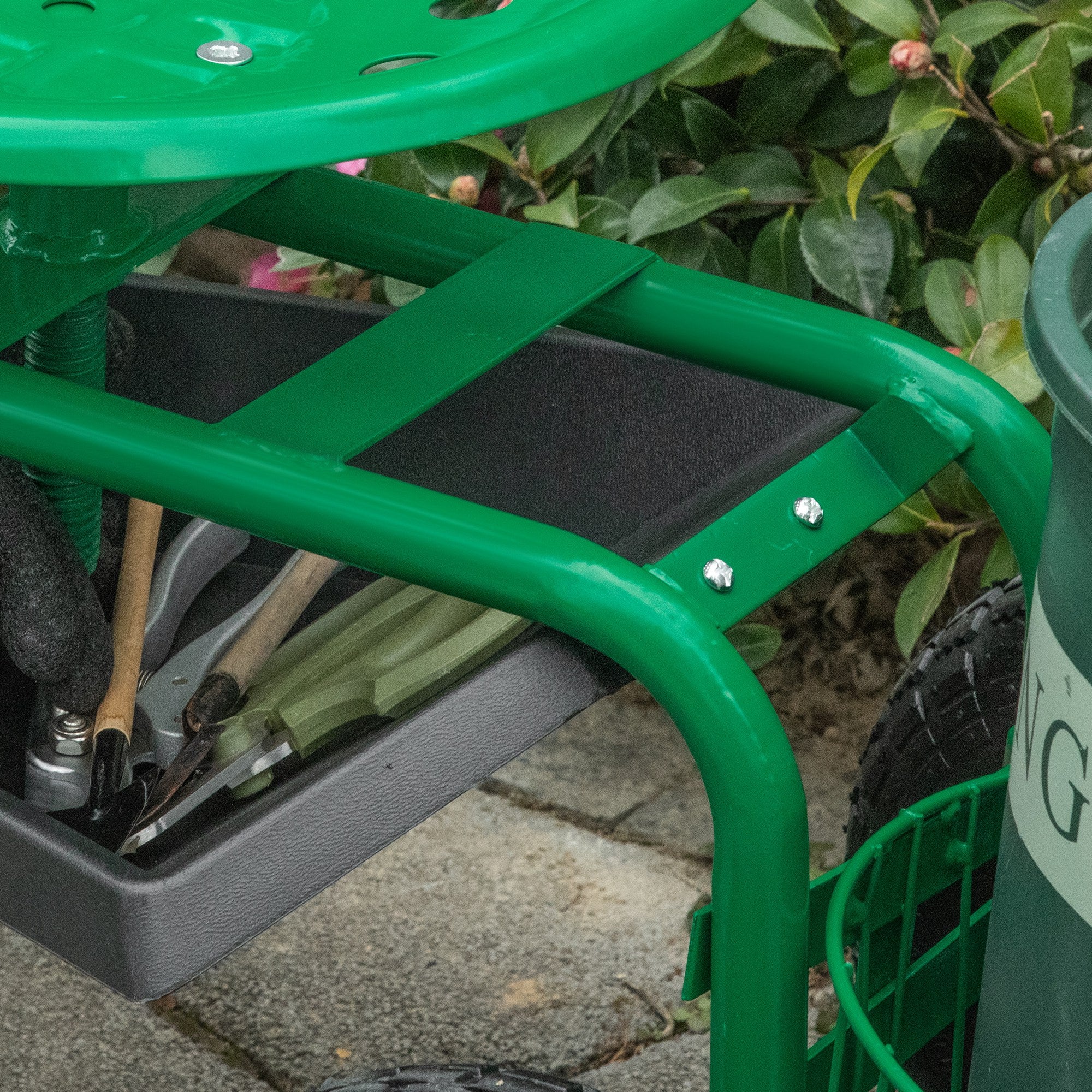 Swivel Rolling Garden Cart with Height-Adjustable Seat, Wheels, Handle, Mobile Garden Seat, Swivel Work Seat, Garden Stool up to 150 kg, Metal Garden Rolling Seat for Gardening Green