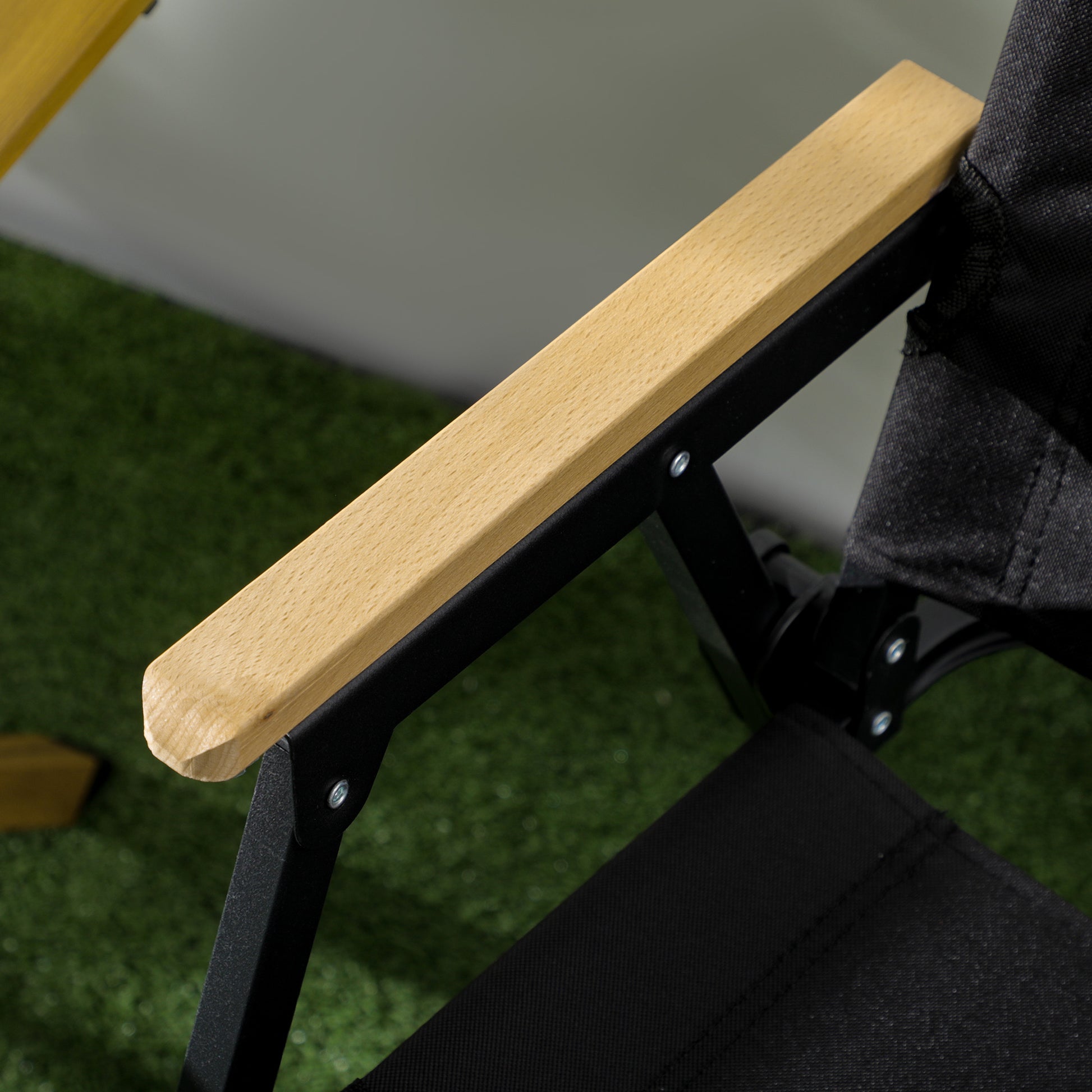 Camping Chair Folding Fishing Chair with Armrests - Oxford Fabric and Steel Frame - 54 x 59 x 78 cm - Black