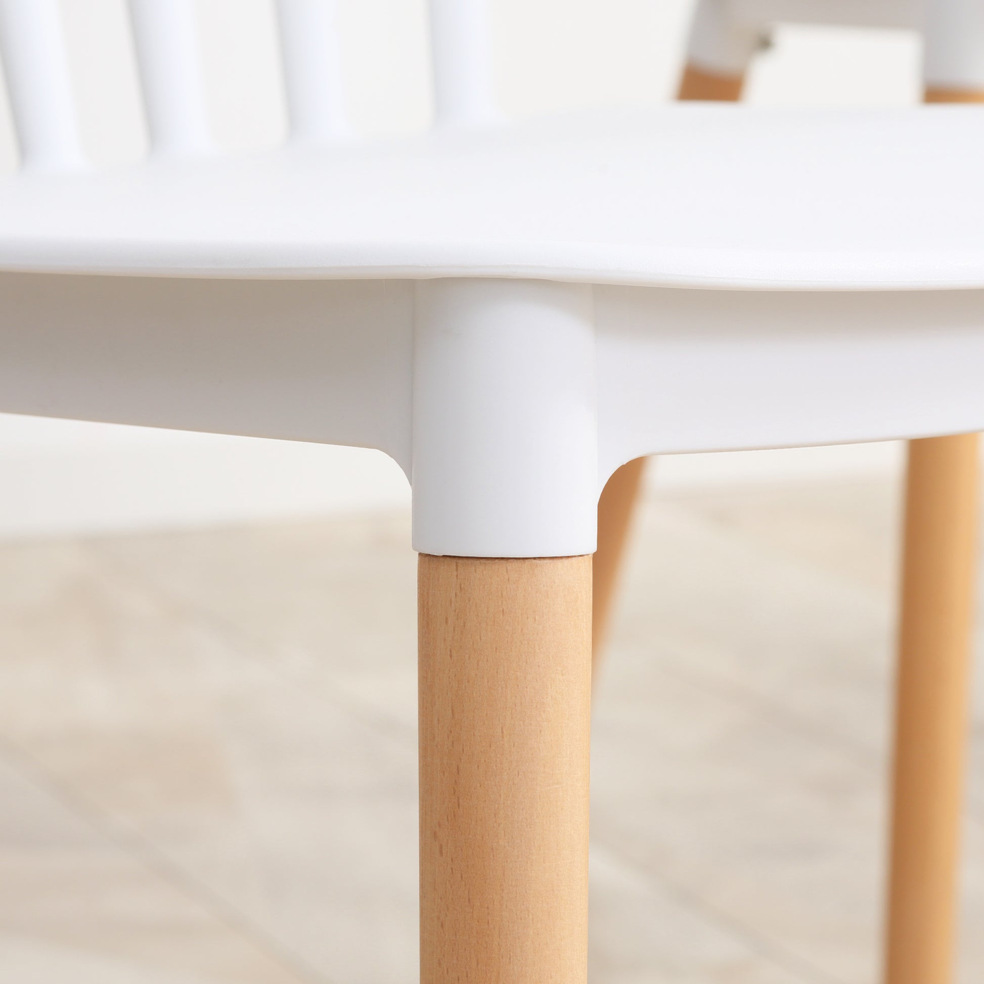 Set of 4 Nordic Style Dining Chairs Kitchen Chairs with High Backrest Polypropylene Seat and Beech Wood Legs Load 120 kg 48x52.5x83 cm White