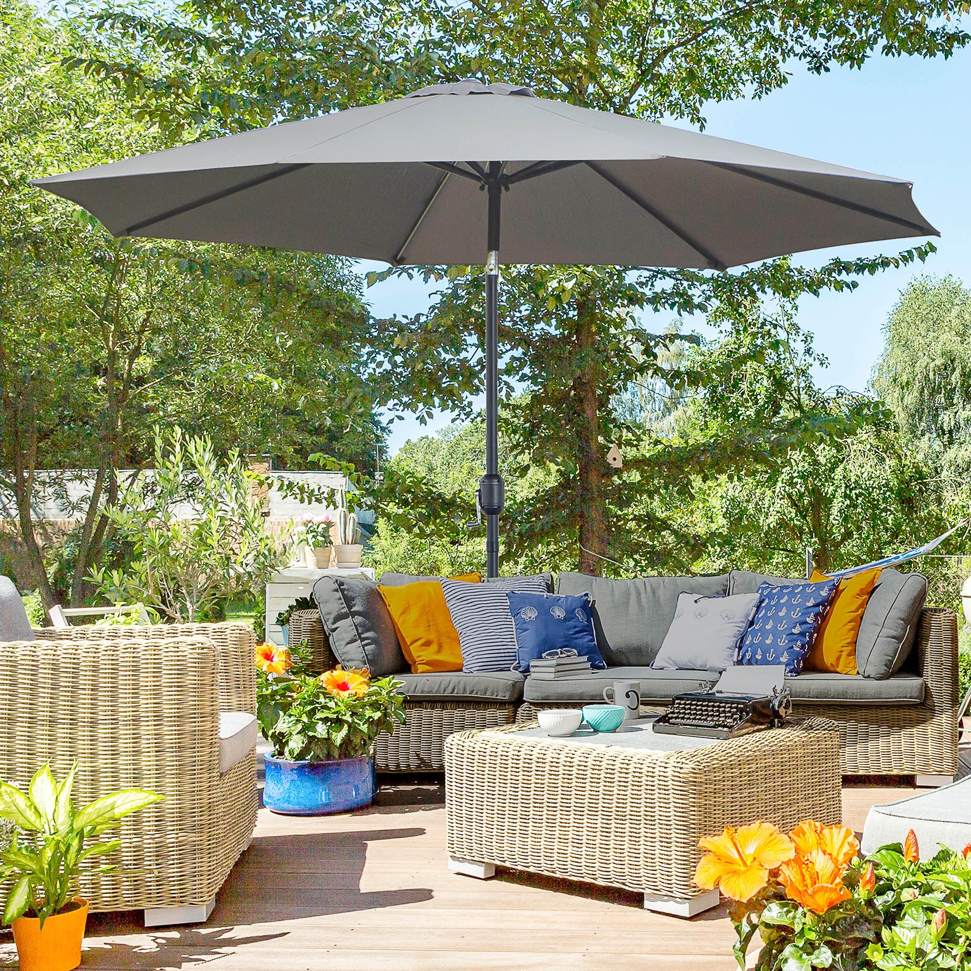 Garden Umbrella Ø295x250 cm with Crank Outdoor Parasol with Tilt Mechanism and Detachable Metal Pole for Terrace Pool Patio Dark Gray