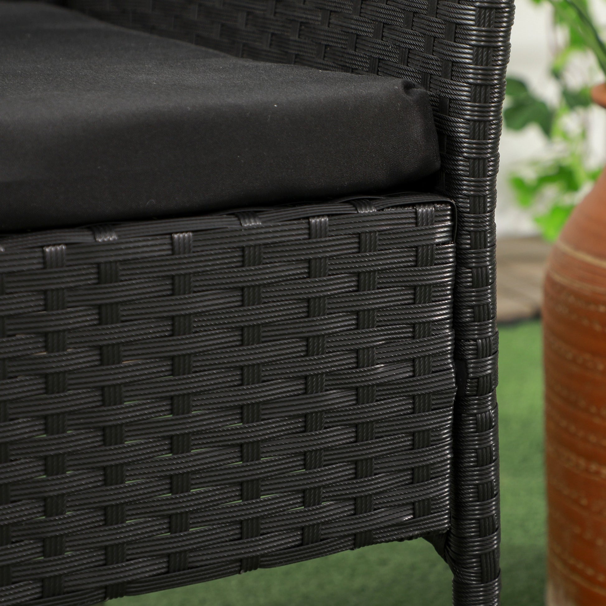 2-Seater Garden Bench with Central Coffee Table, PE Rattan Loveseat, Steel and Polyester, 137x59x82 cm, Black
