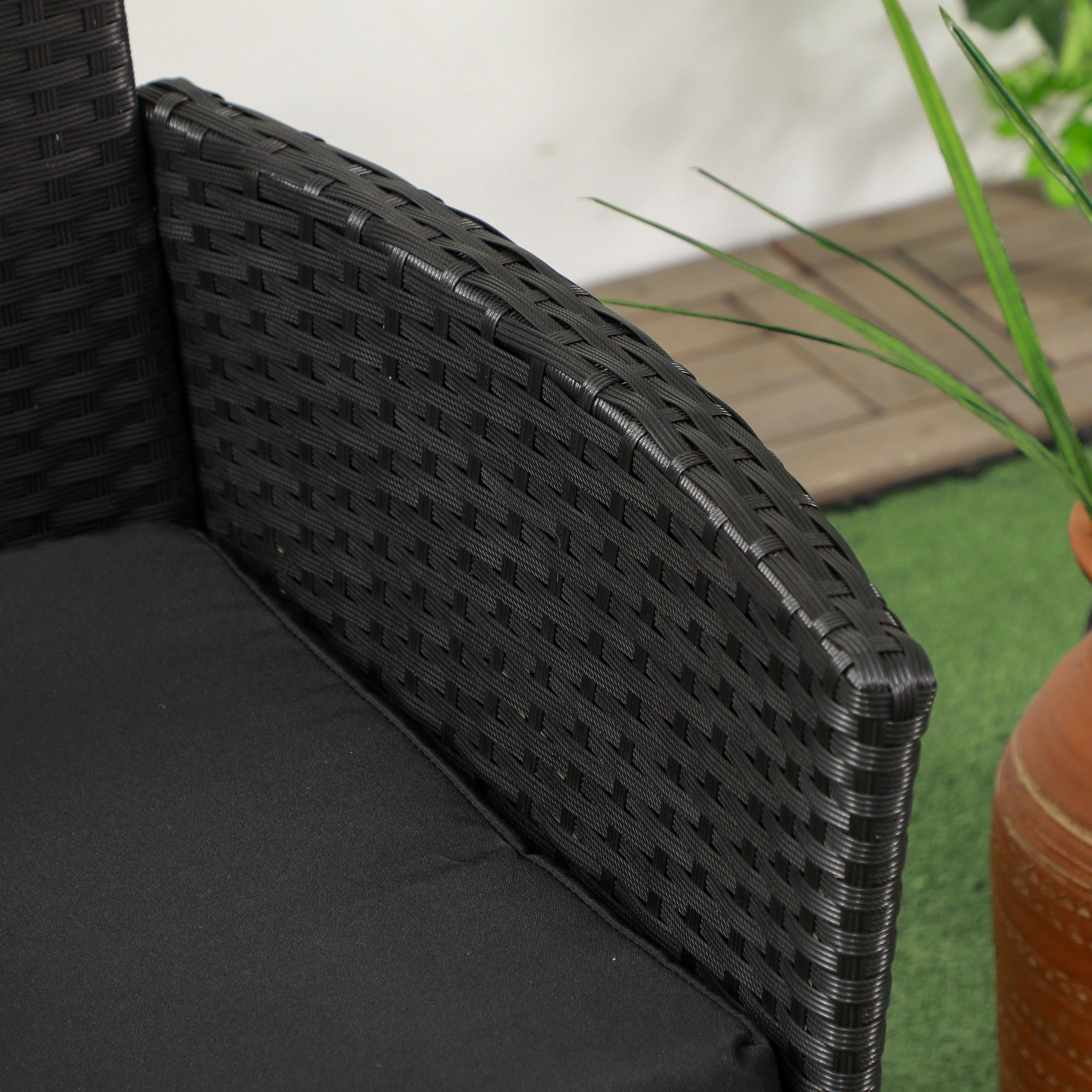 2-Seater Garden Bench with Central Coffee Table, PE Rattan Loveseat, Steel and Polyester, 137x59x82 cm, Black