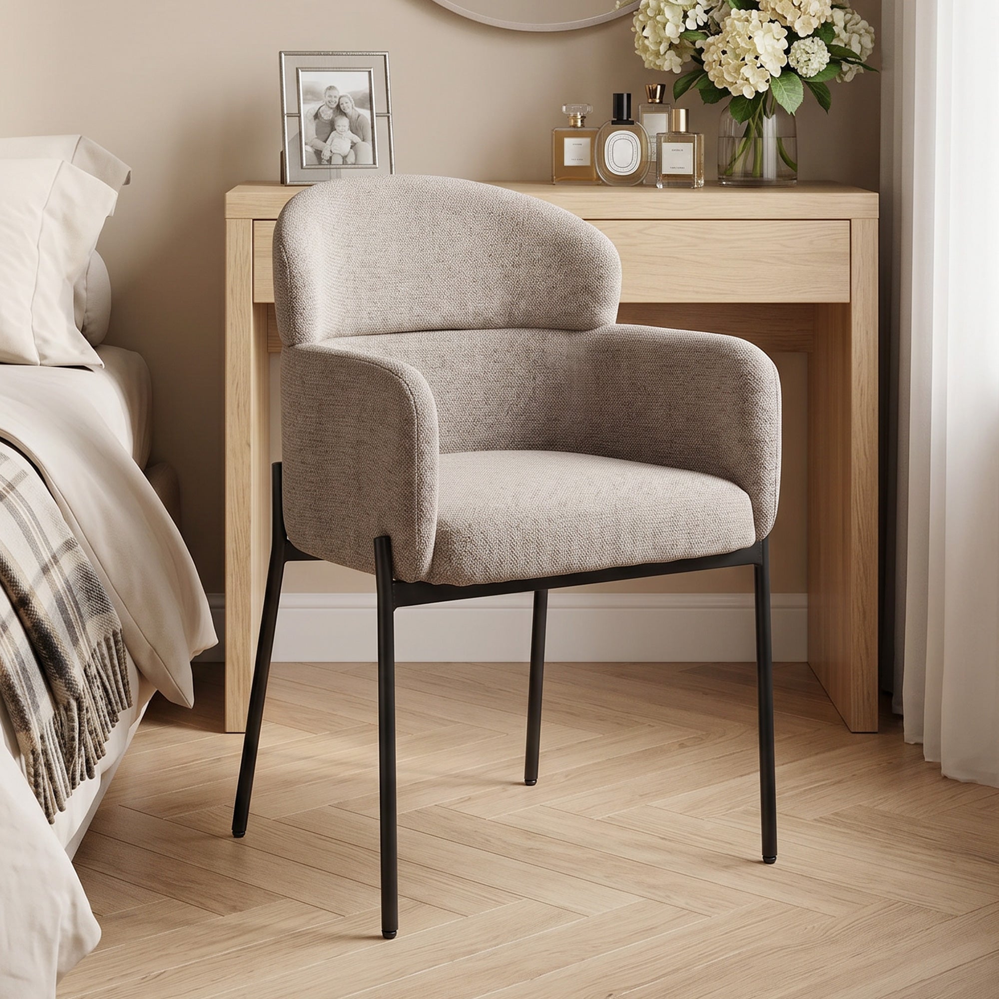 Chenille Accent Chair – Modern Upholstered Armchair with Metal Legs, Ergonomic Lounge Chair for Living Room & Bedroom, Light Brown