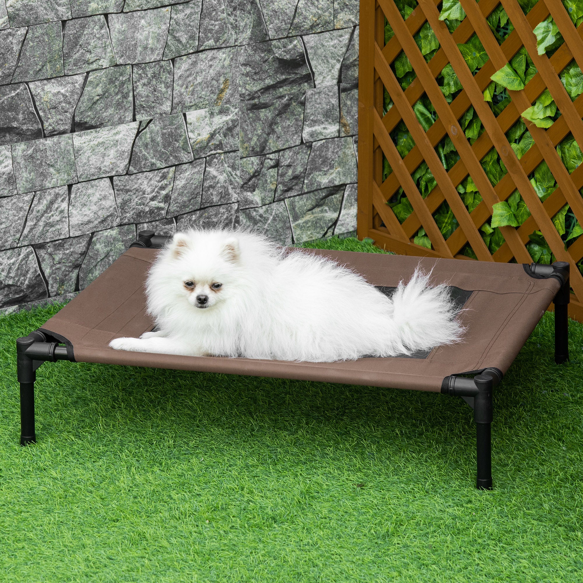 Outdoor Dog Lounger, Elevated Dog Bed for Medium Large Dogs, Sturdy Pet Cot with Washable Mesh, Cat Bed Pet Bed Sleeping Place for Outdoor Camping, 76 x 61 x 18 cm, Brown