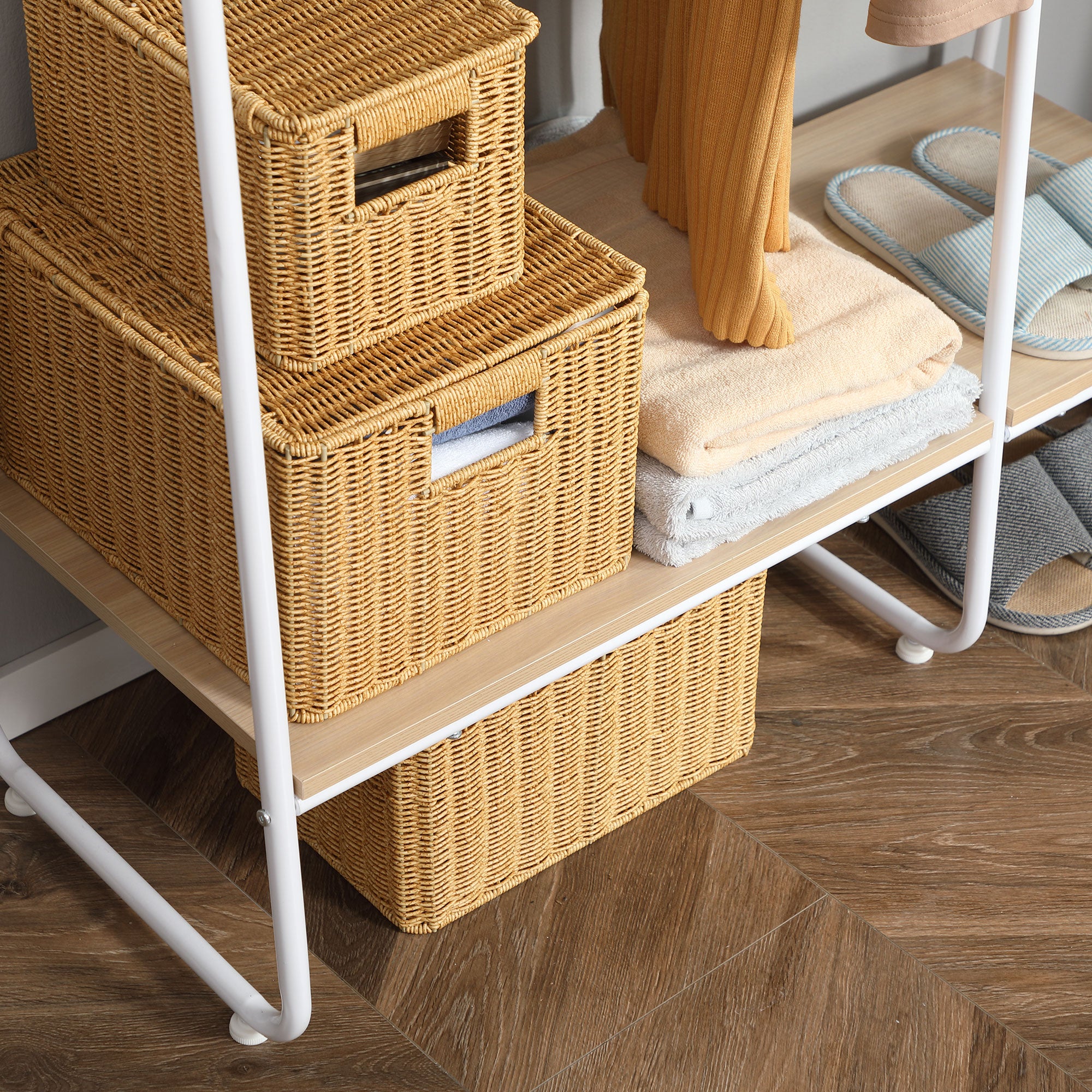Wooden Clothes Rack with 5 Storage Shelves and Hanging Rod for Bedroom Living Room Entryway Industrial Style 101x39x160 cm Natural