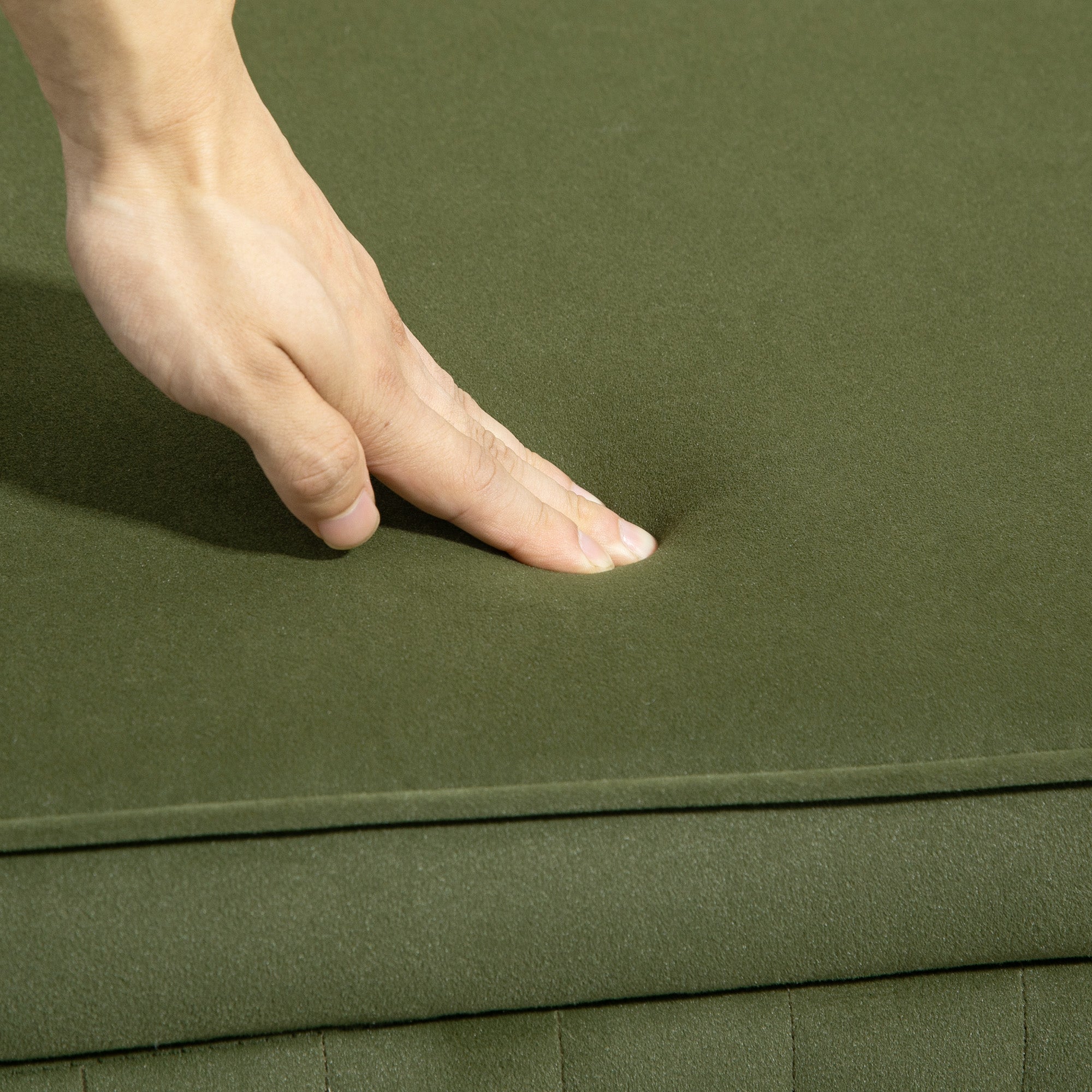 Oval Storage Bench 72L with Lift-Up Lid and Fluted Design, Modern Velvet Fabric and Pine Wood Bench, 108x44x43.5cm, Dark Green